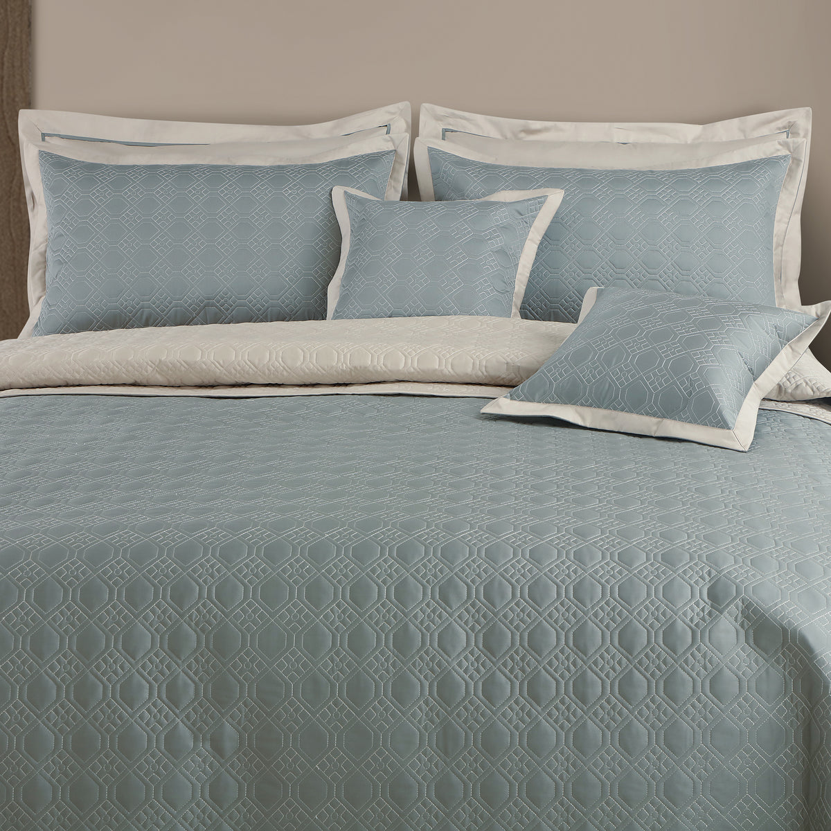 Luxe Reversible 8 Piece Bedspread Set-Olive Green & Olive Beige