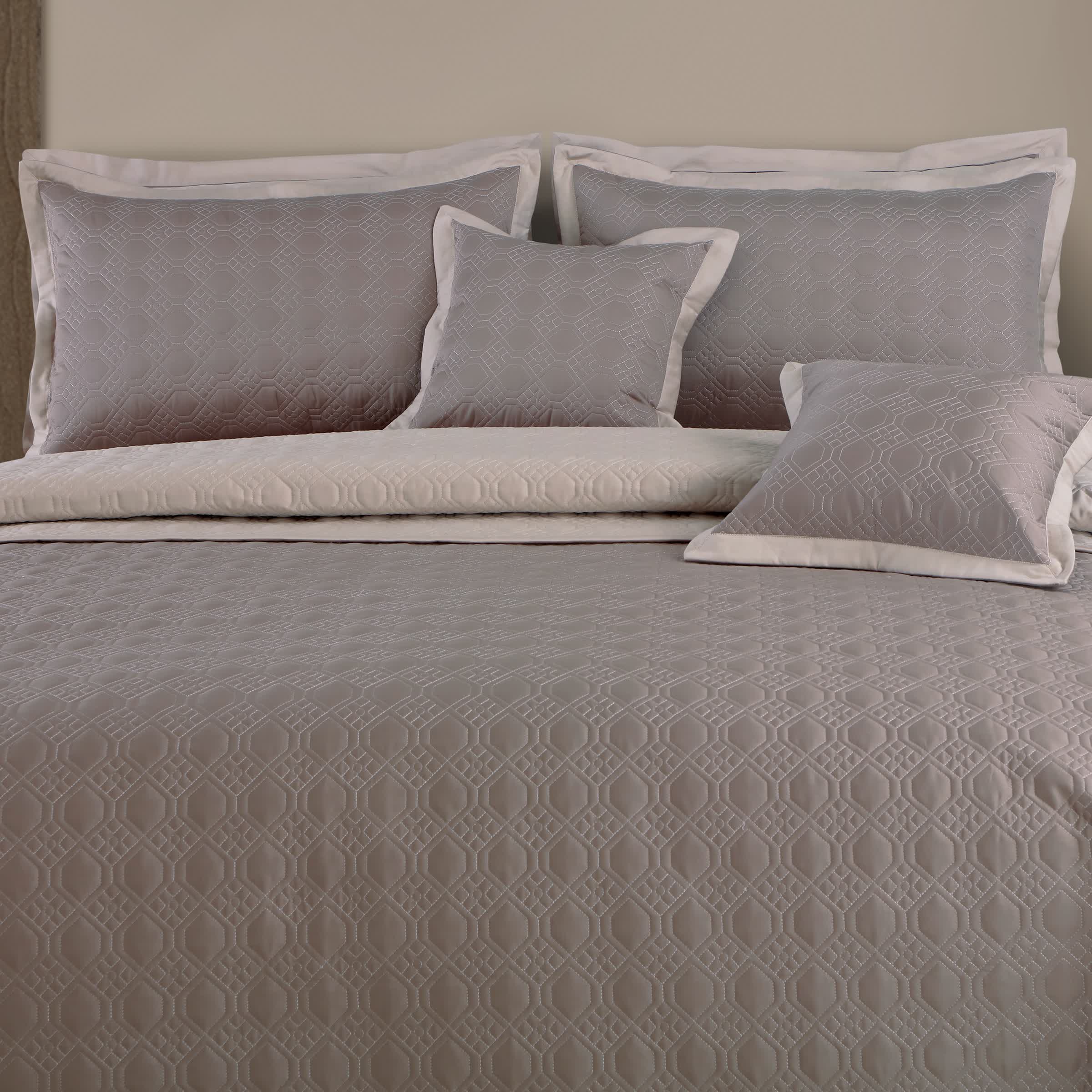 Luxe Reversible Bedspread Set - Taupe & Beige