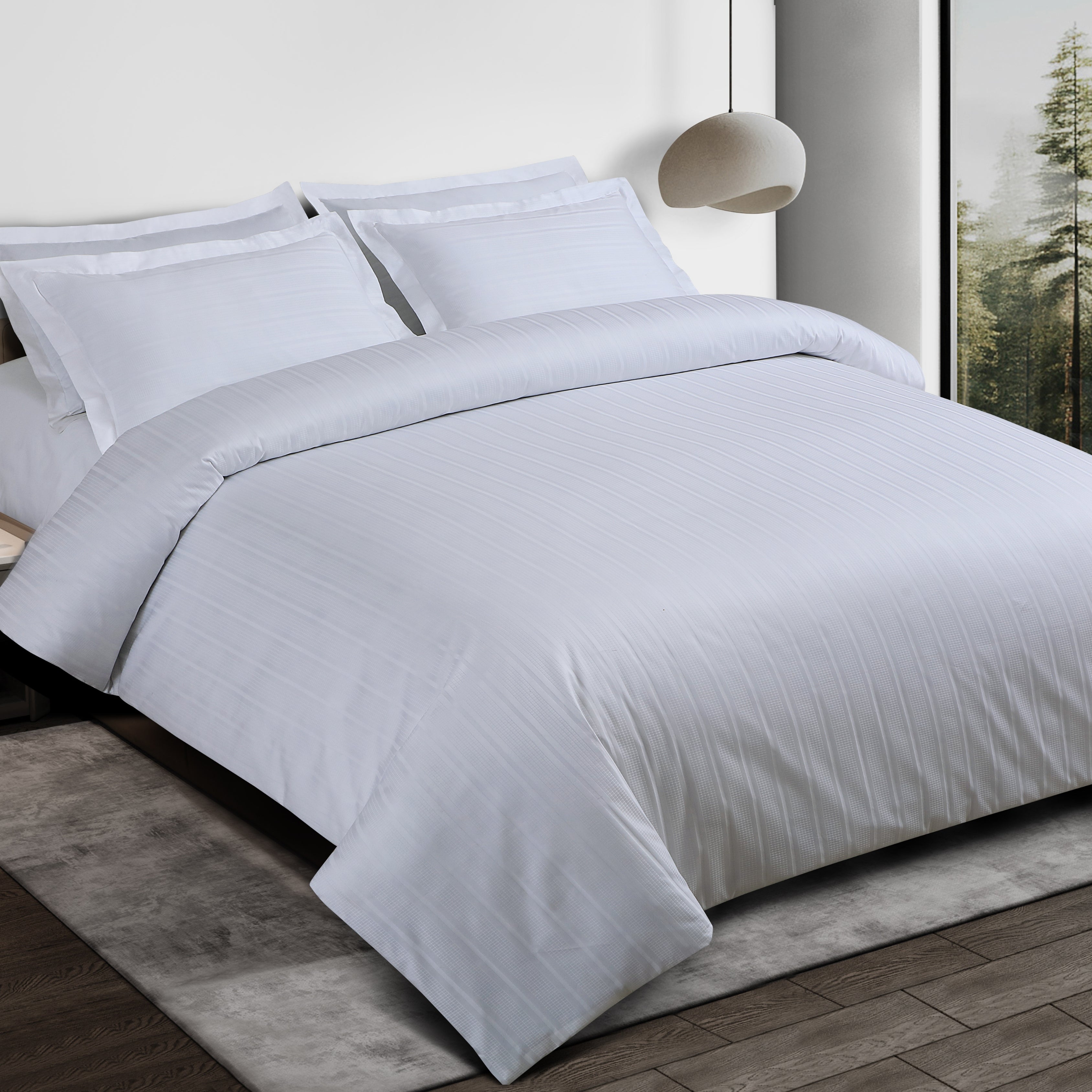Jacquard Duvet Cover Set with King Size Bedsheet and 4 Pillow Covers-White