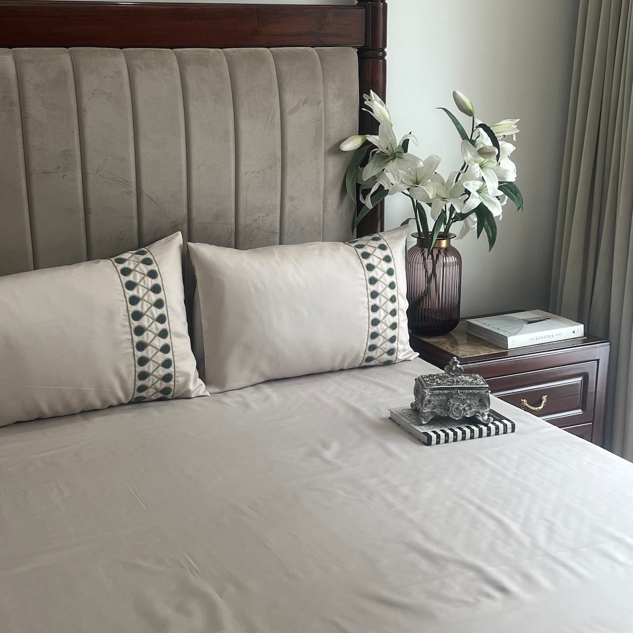 Zenith Ivory Bedsheet Set