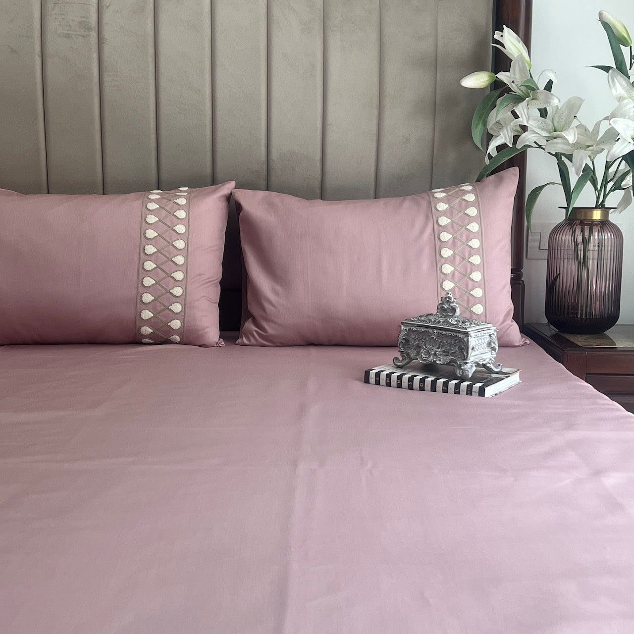 Zenith Old Rose Bedsheet Set
