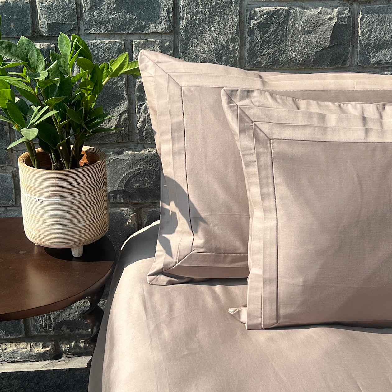 Tri-Pleat Mocha Bedsheet Set