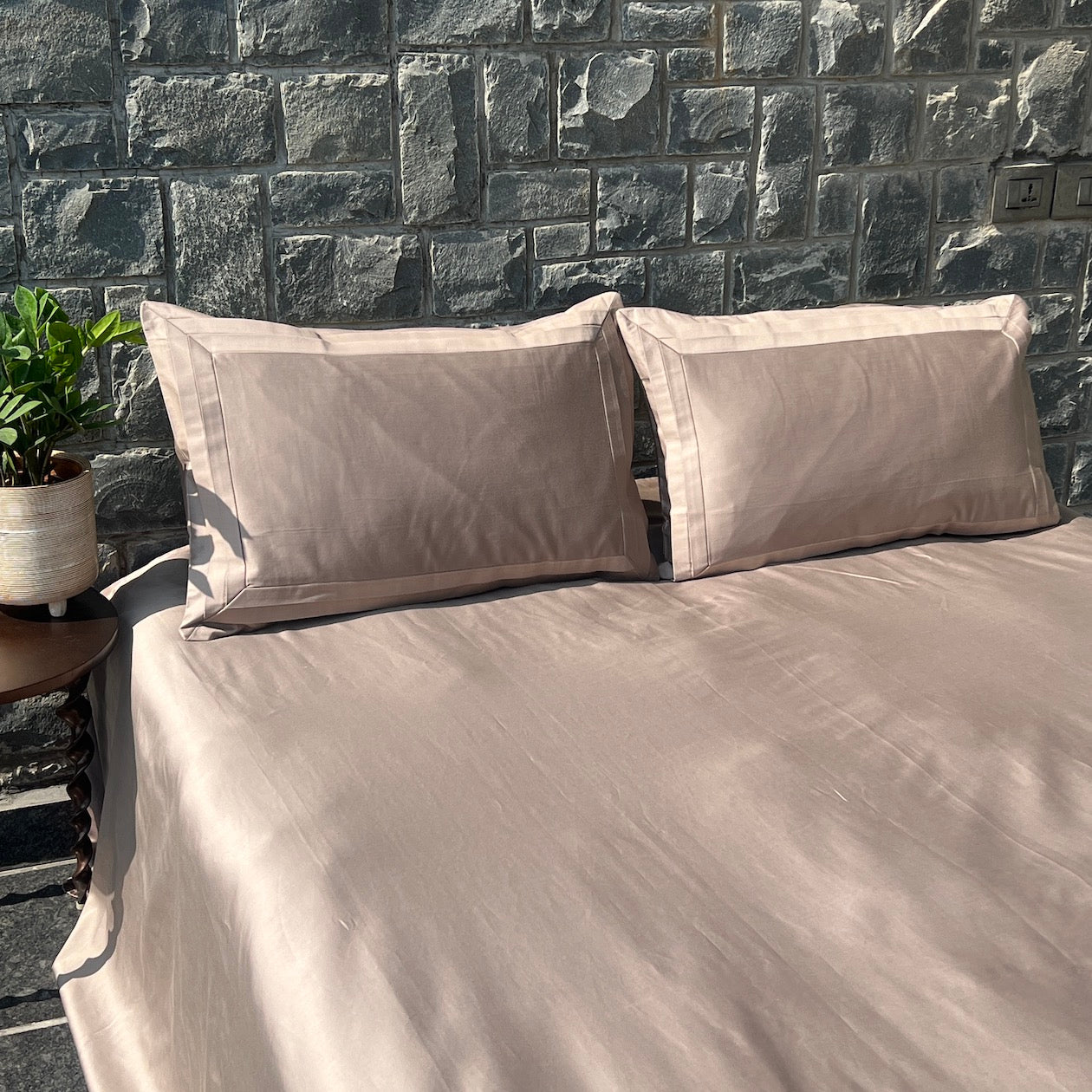 Tri-Pleat Mocha Bedsheet Set