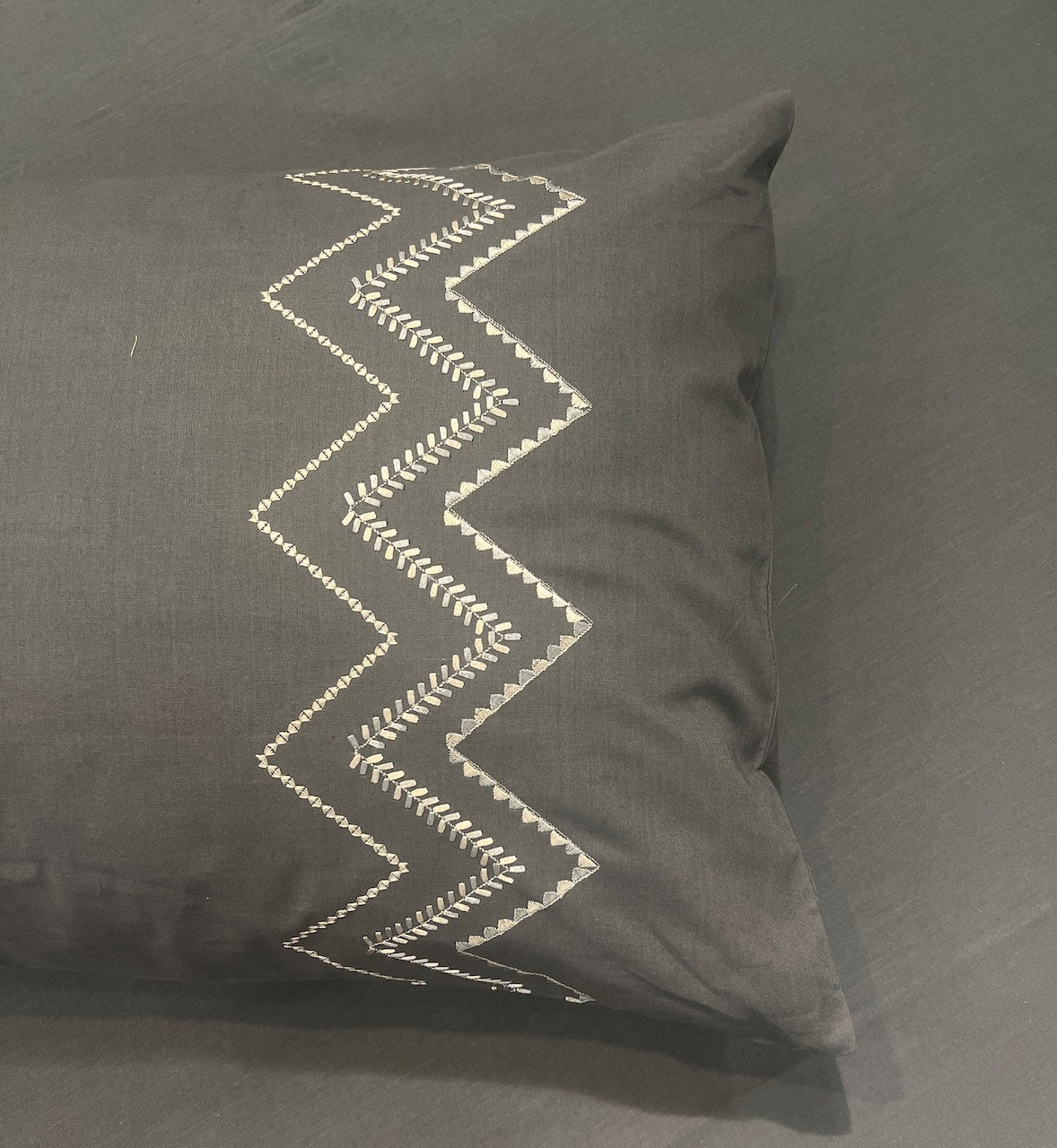 Chevron Dark Grey Cotton Bed Sheet Set