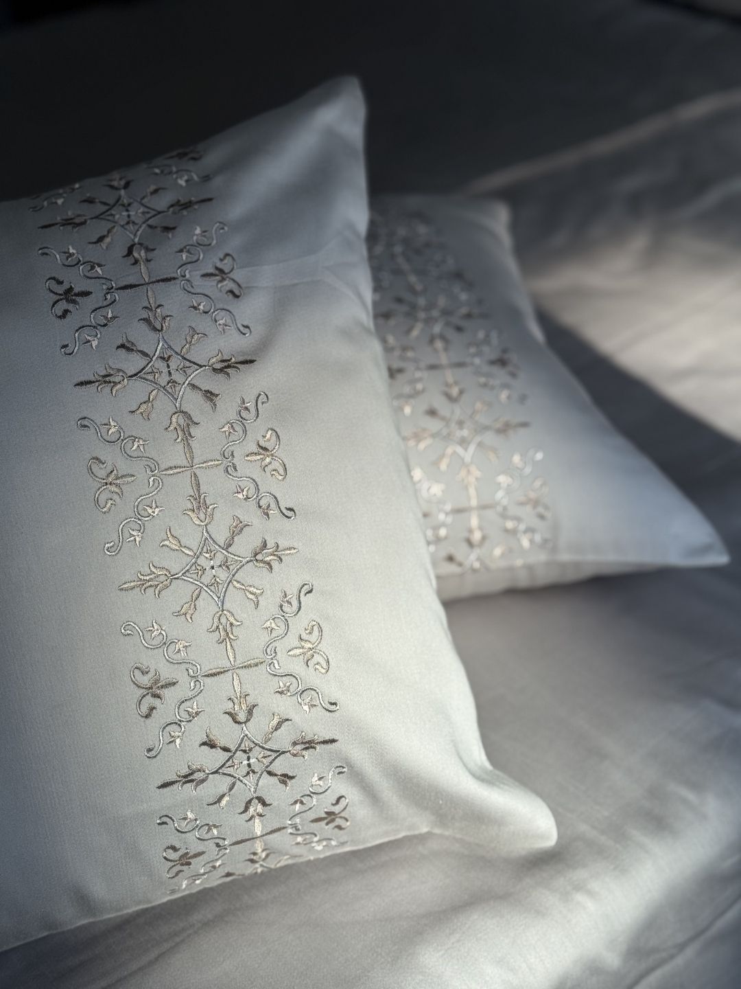 Luna Silver 300TC Cotton Bed Sheet with 2 Embroidered Pillow Covers