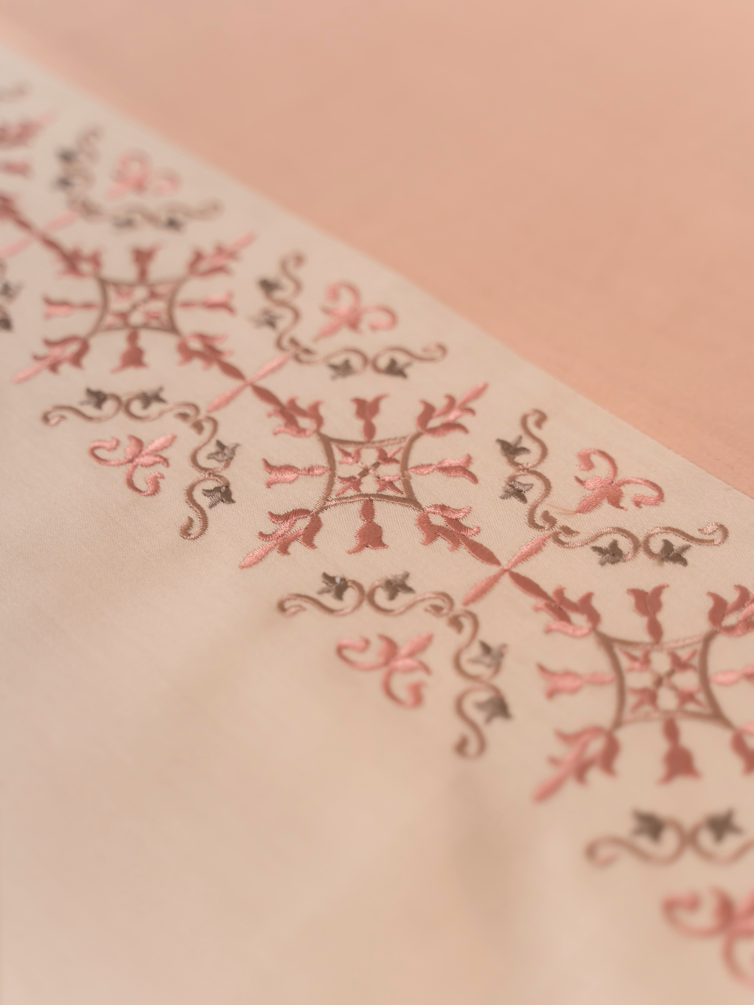 Luna Rose Cotton Embroidered Duvet Cover With Bedsheet And 2 Pillow Covers