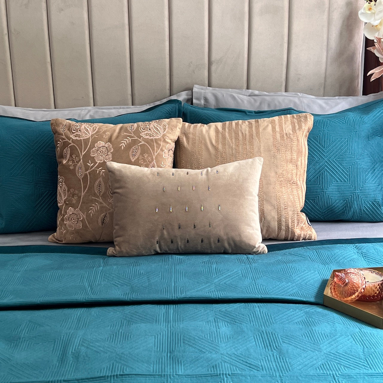 Bonito Emerald Green Velvet Bedspread