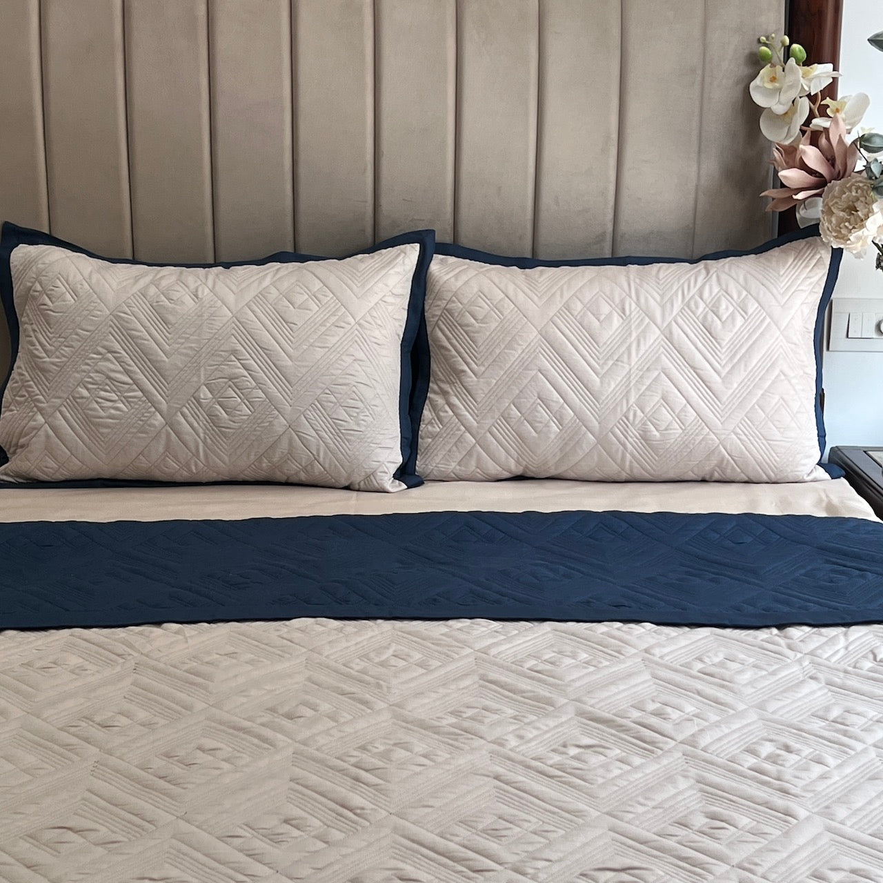 Cliff Navy/Ivory Cotton Rich Reversible Bedspread