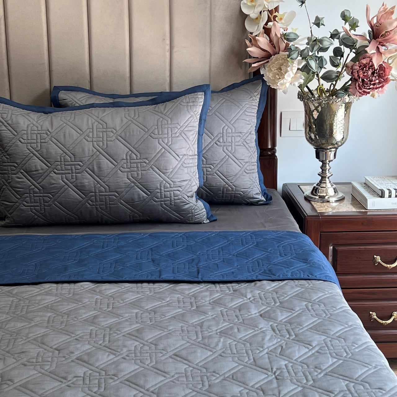 Gizmo Navy/Dark Grey Cotton Rich Reversible Bedspread