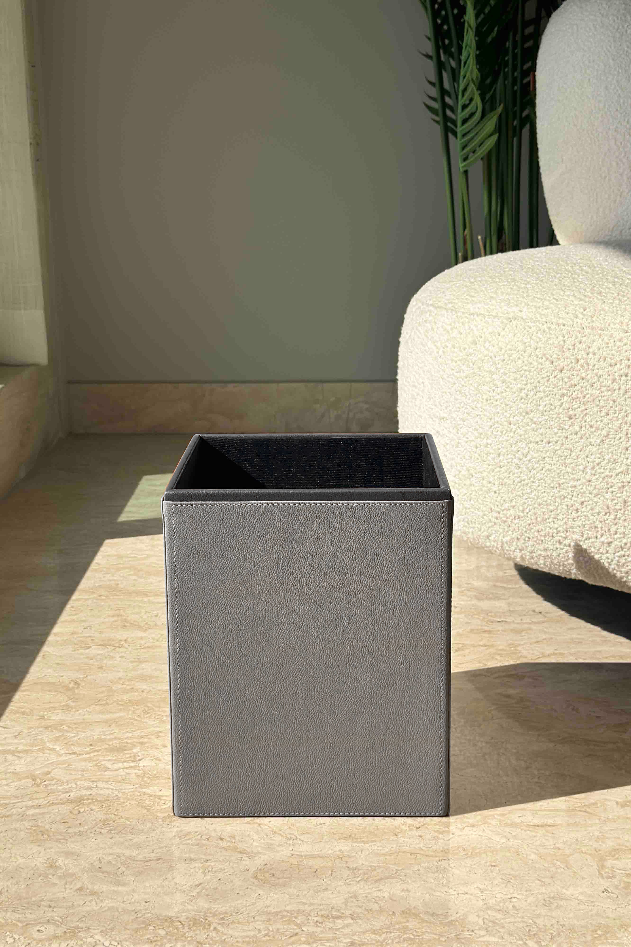 Naples Grey Dustbin