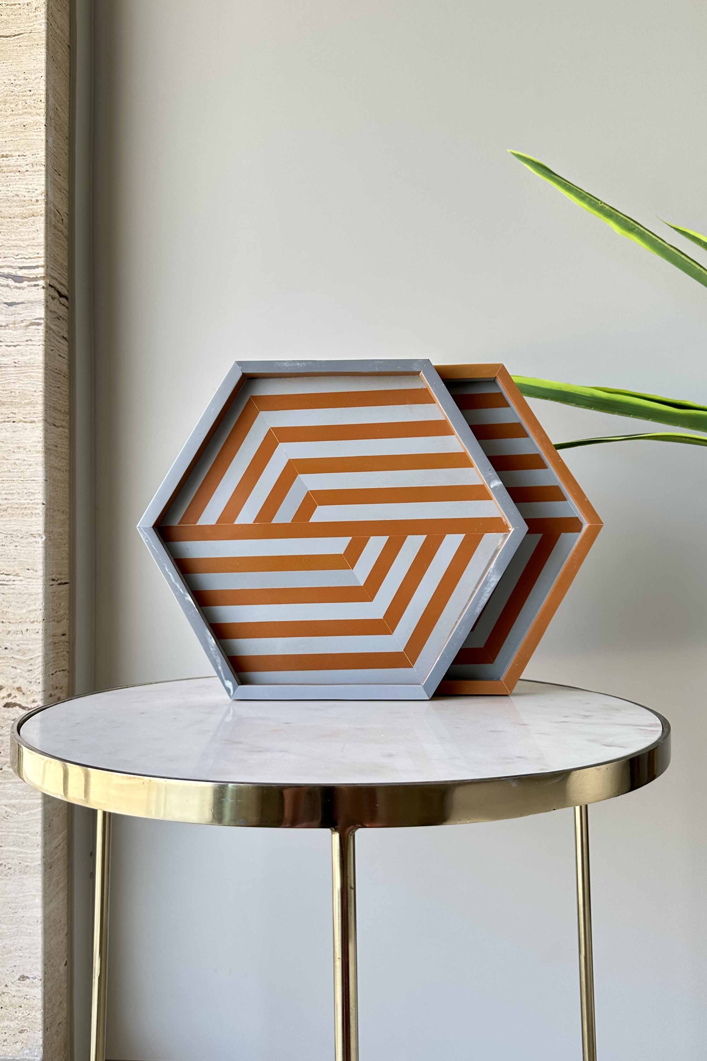Hexagon Resin Tray - Grey