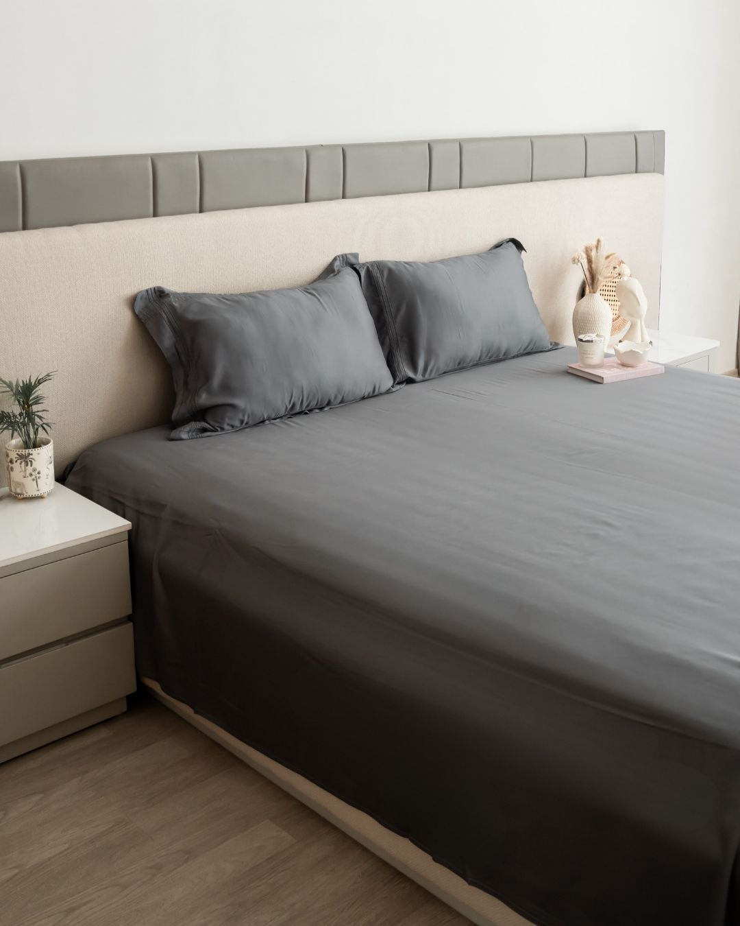 Charcoal Grey Pleated Super King Size 400TC Bamboo Bedsheet Set