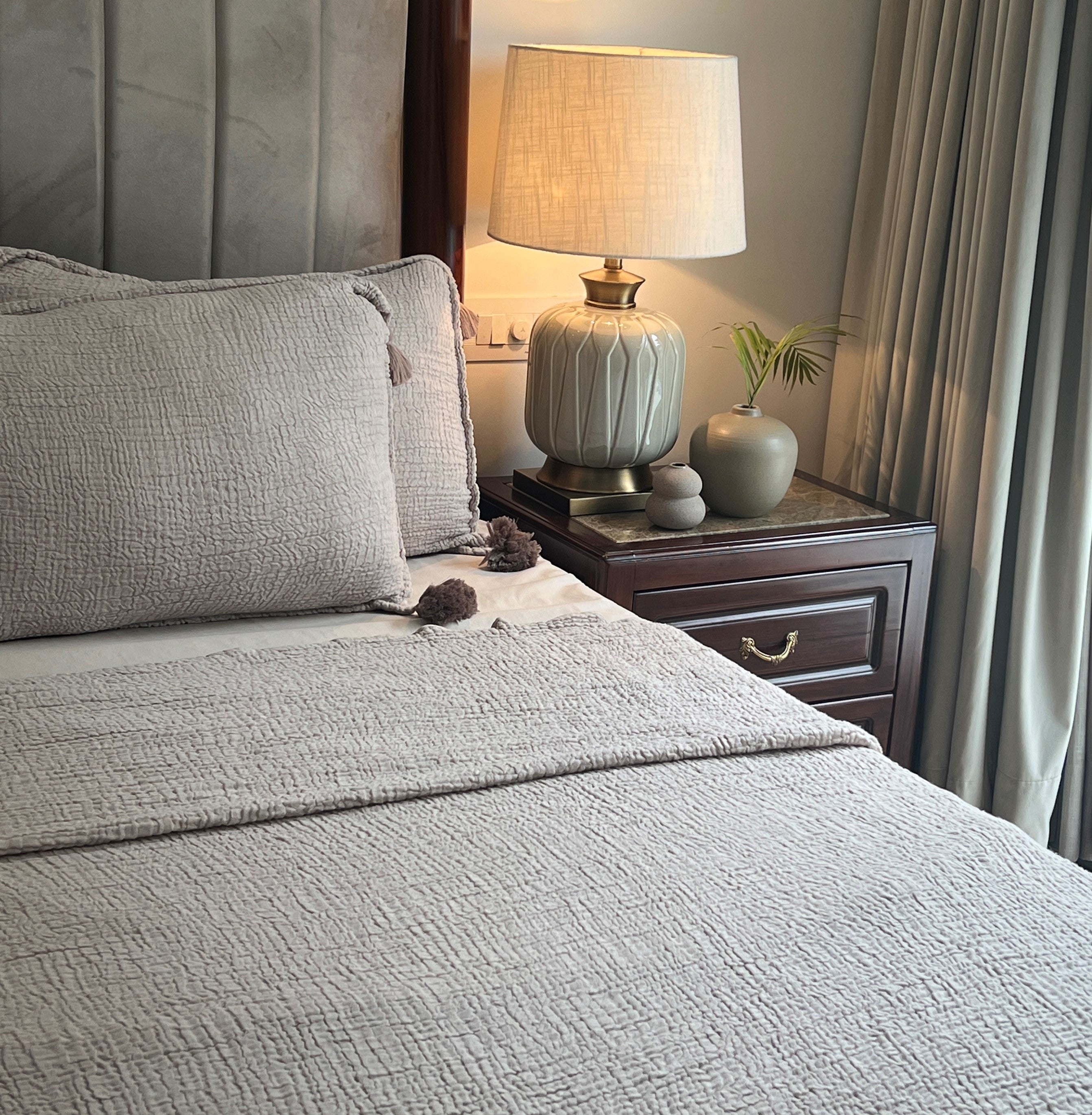 Meraki Buff Woven Bedspread Set