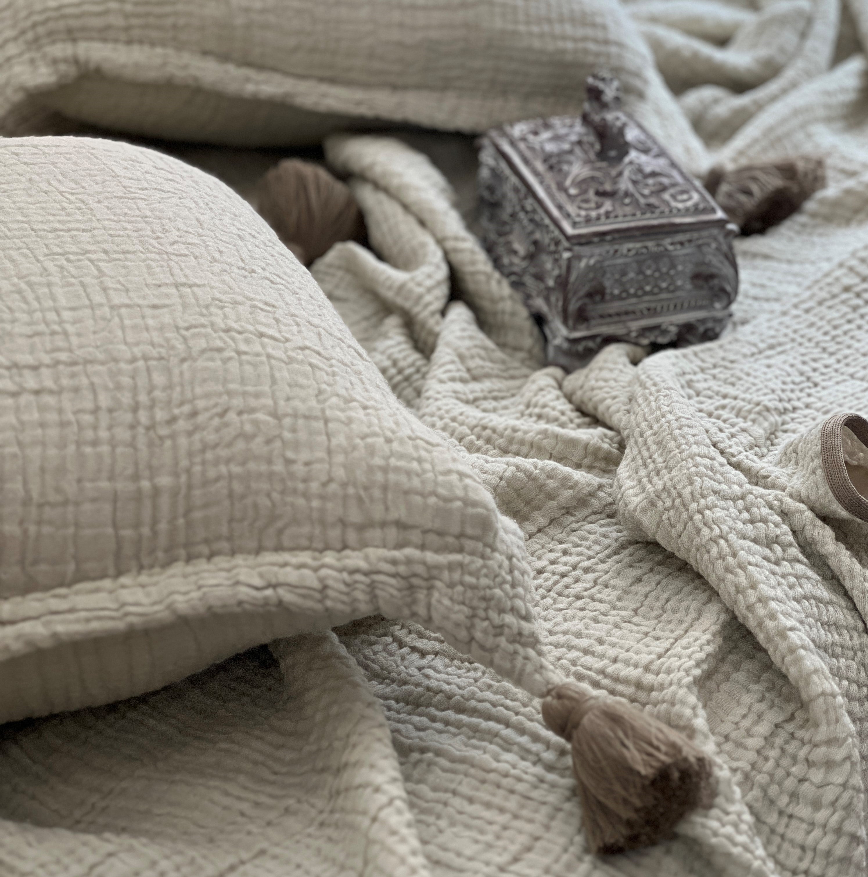 Meraki Sage Woven Bedspread Set