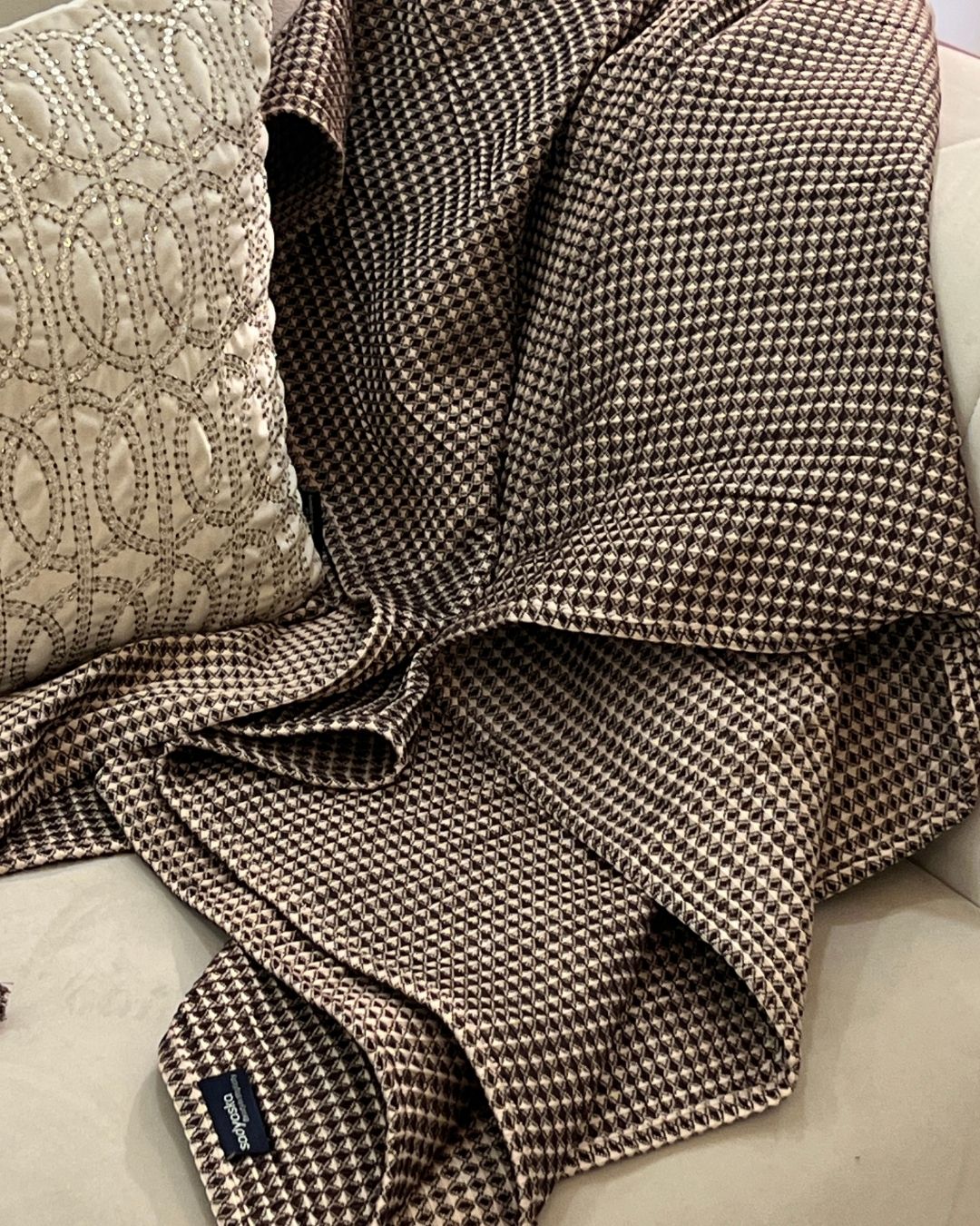 Coffee Honeycomb woven throw with tassels