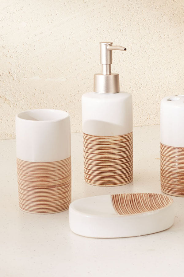 Knurl Bathroom Set - White