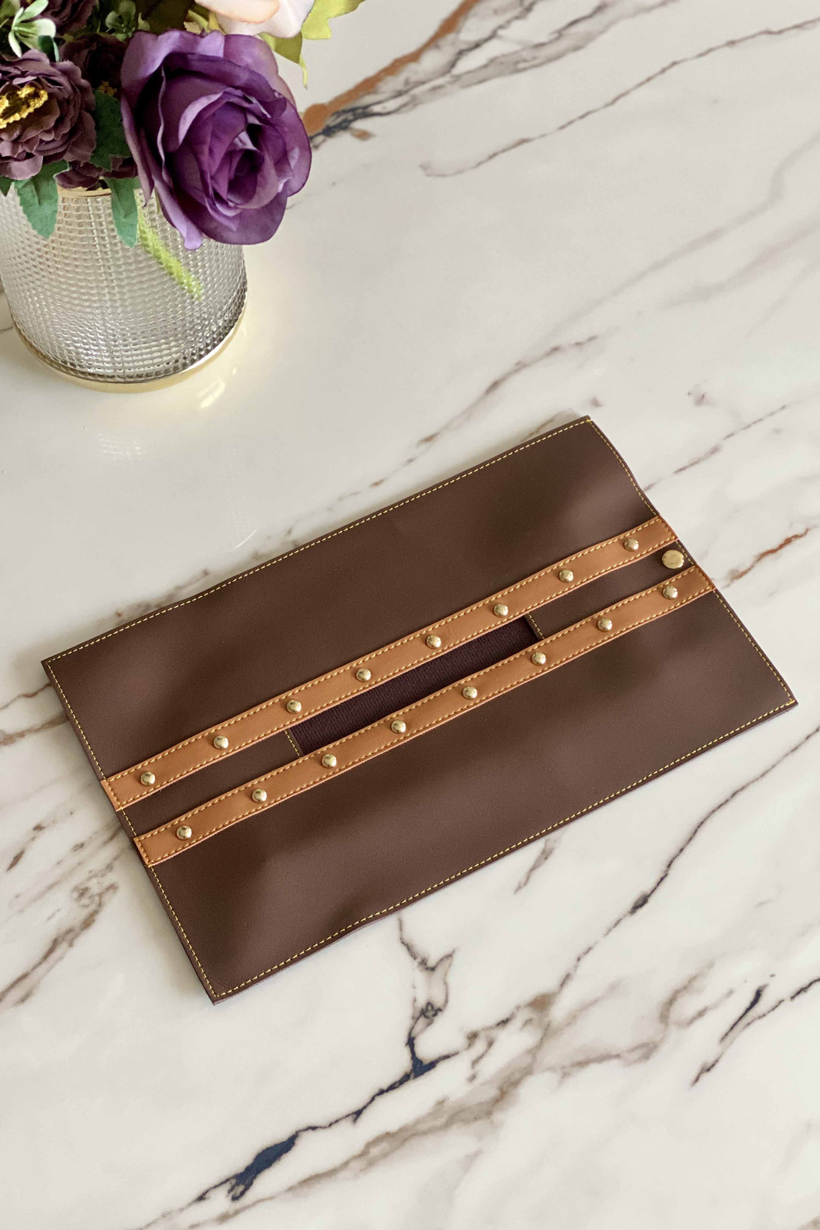 Brown & Tan Tissue Cover