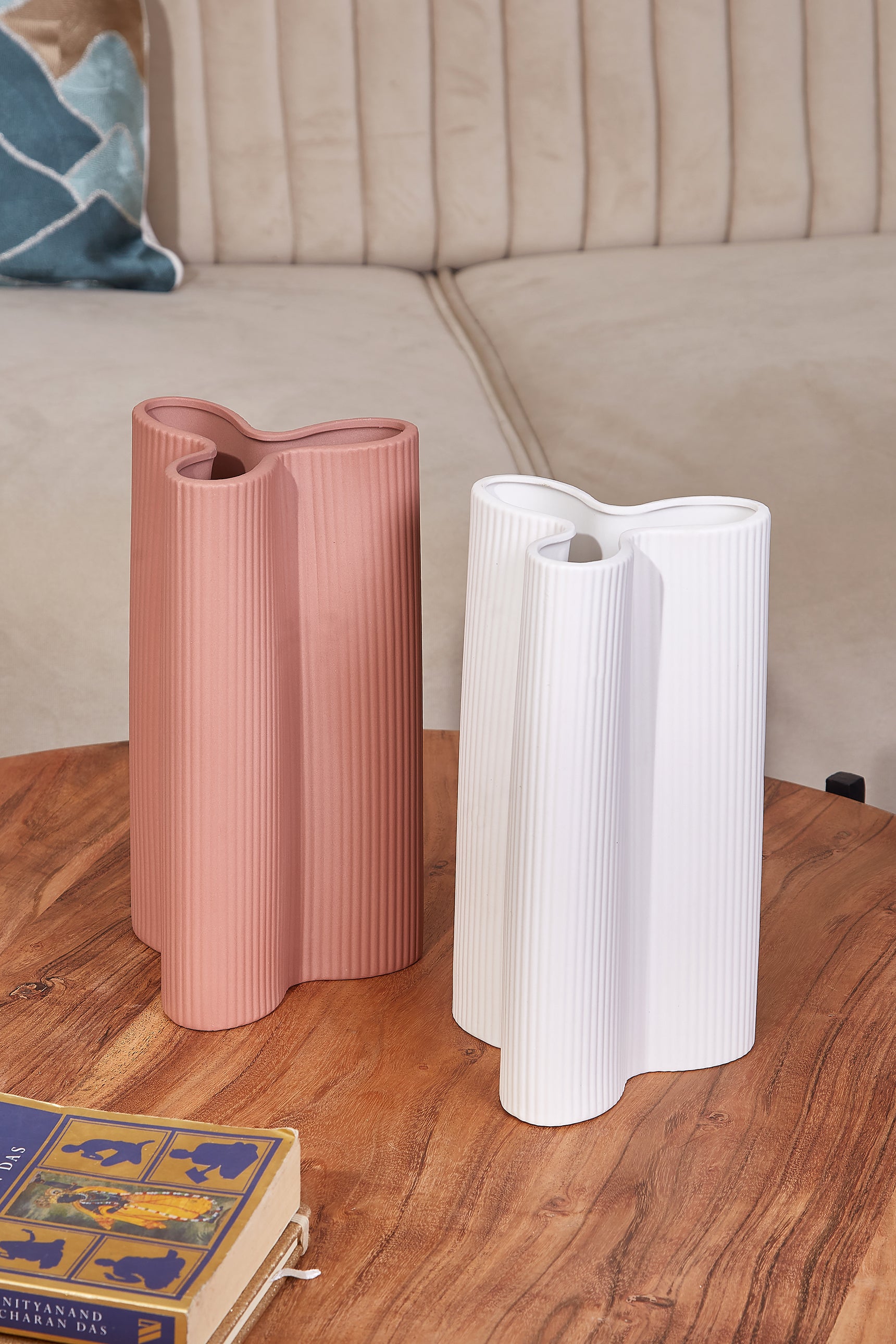 Valley White Trio Vase - Small
