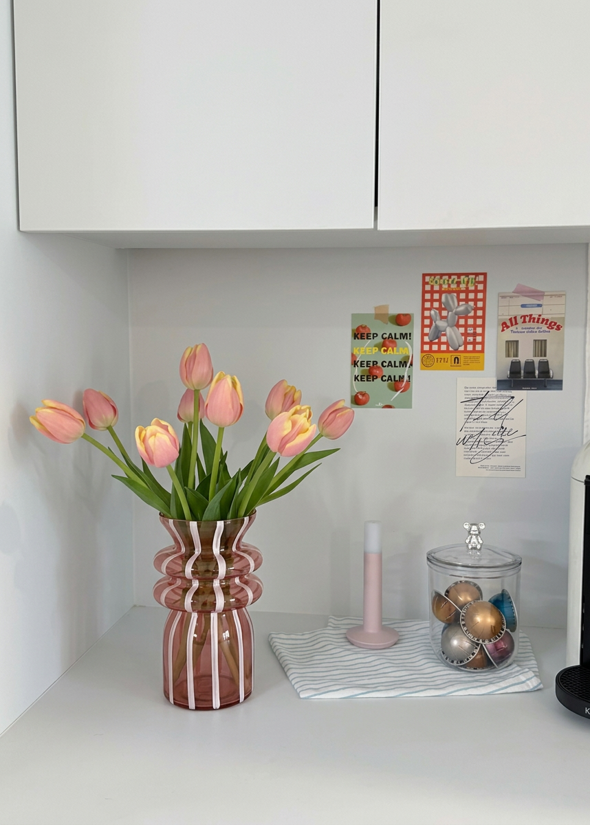 Bellora Strip Glass Vase - Medium