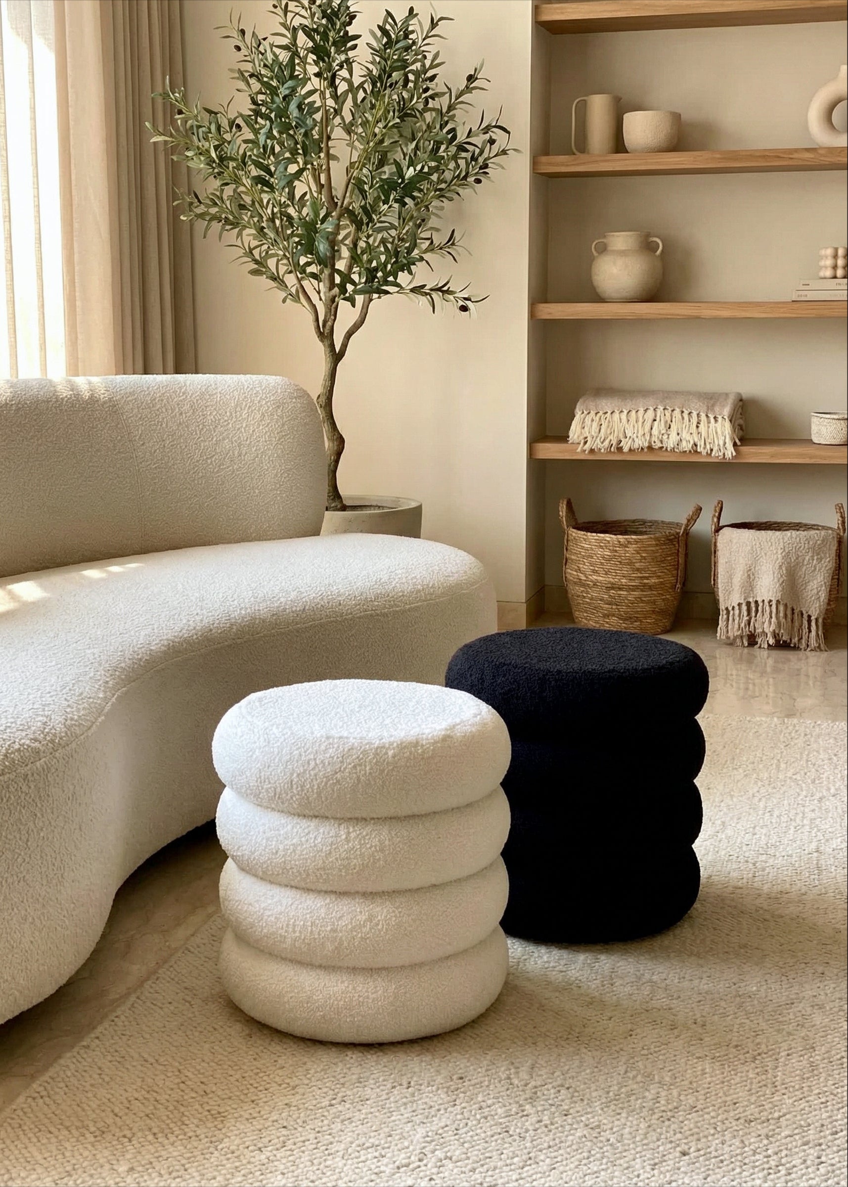 Noir Boucle Pouffe