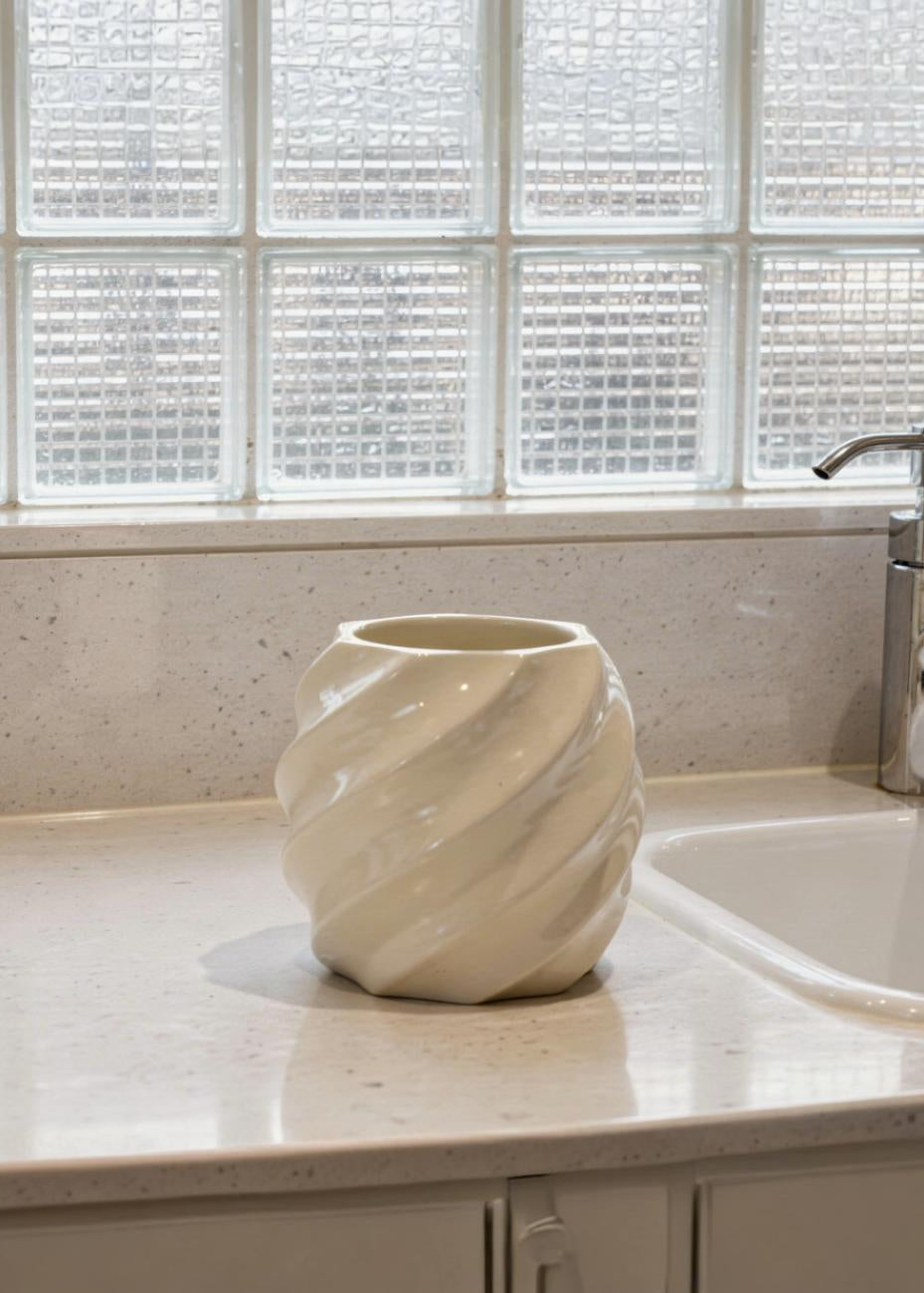 Swirl Bathroom Tumbler - Ivory