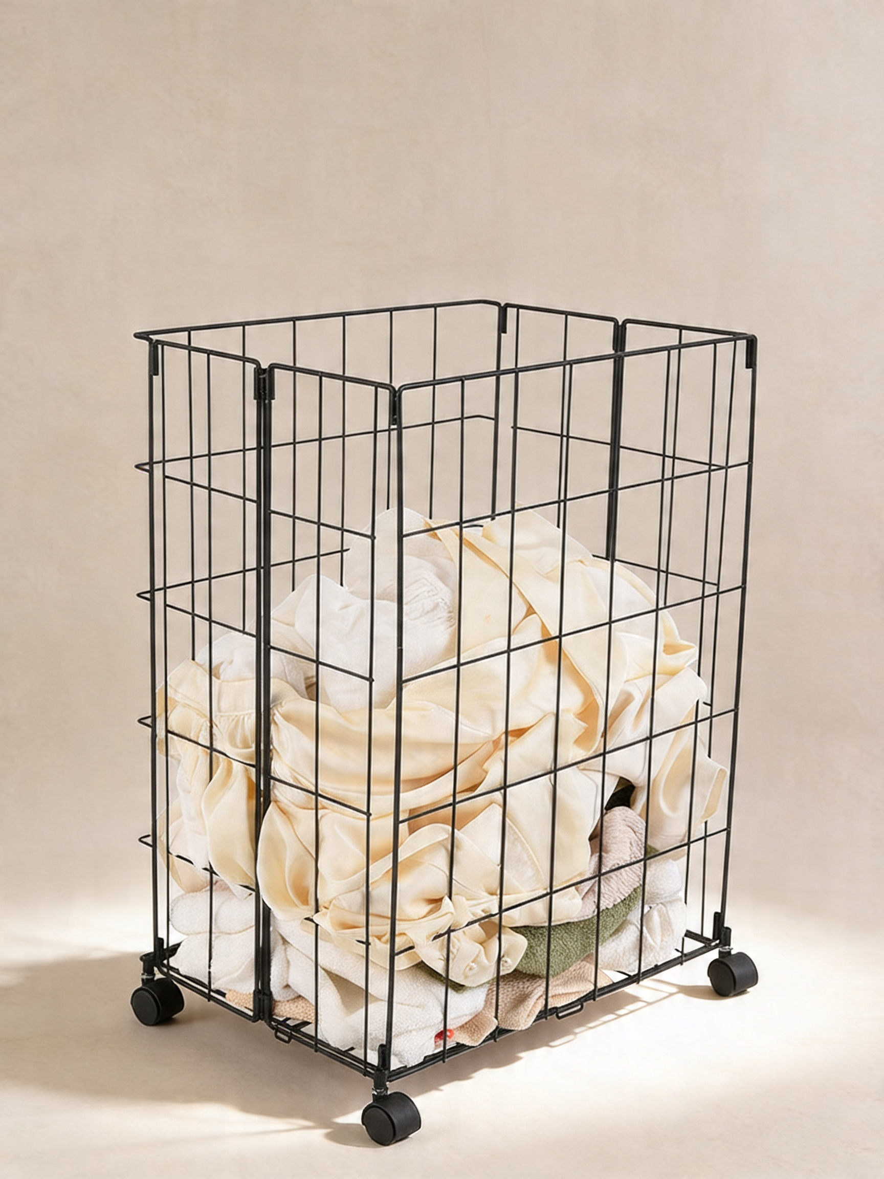 Foldable Laundry Basket: Black