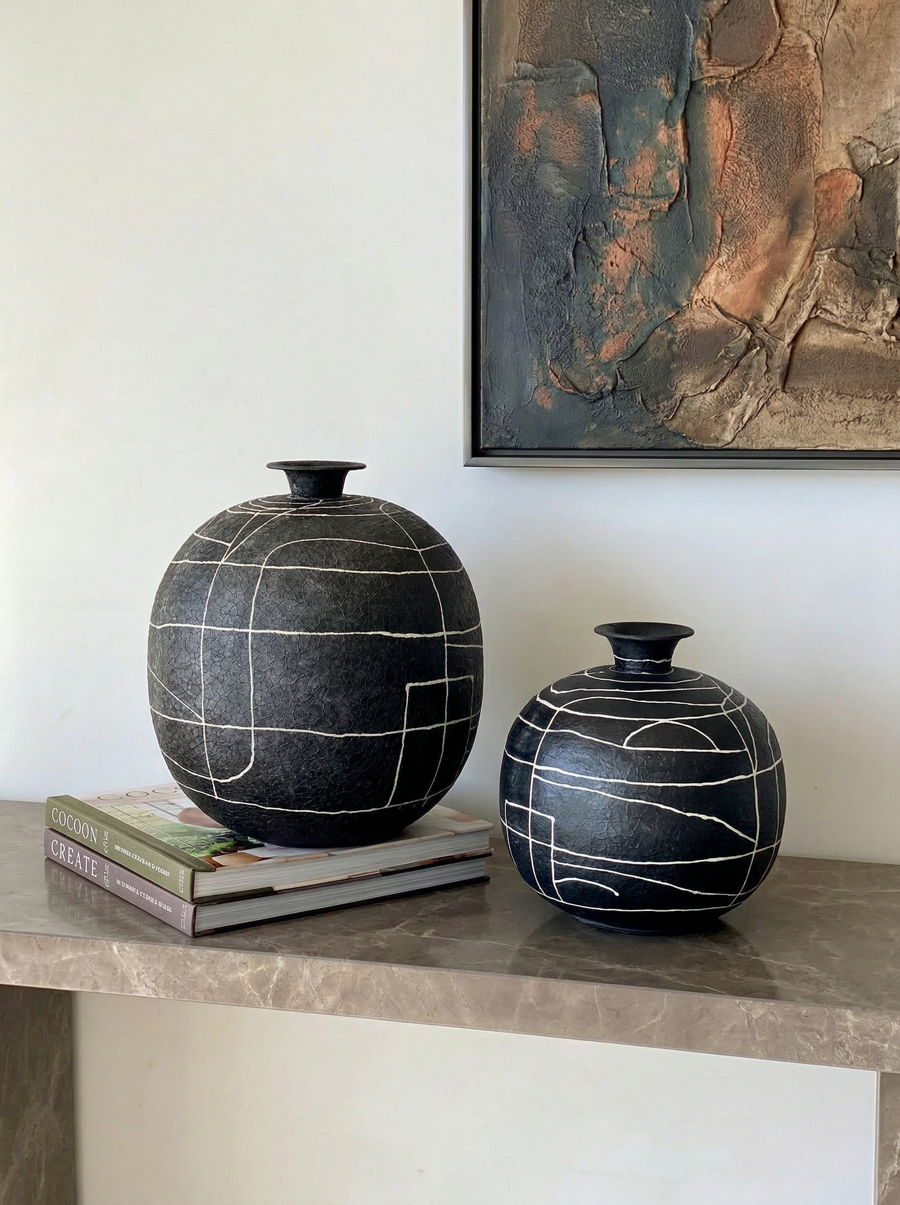 Dune Obsidian Vase - Black (Large)