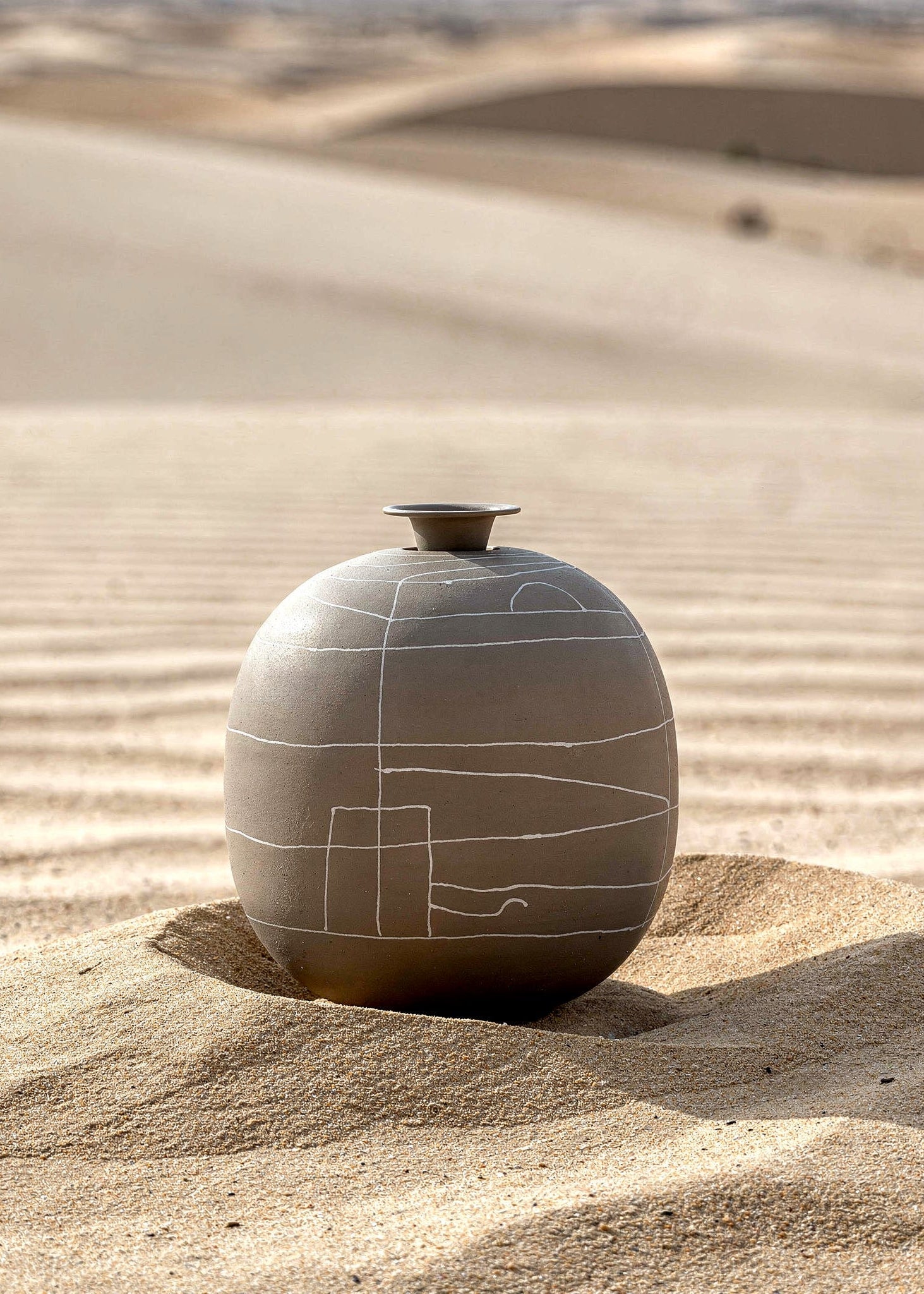 Dune Obsidian Vase - Beige (Large)