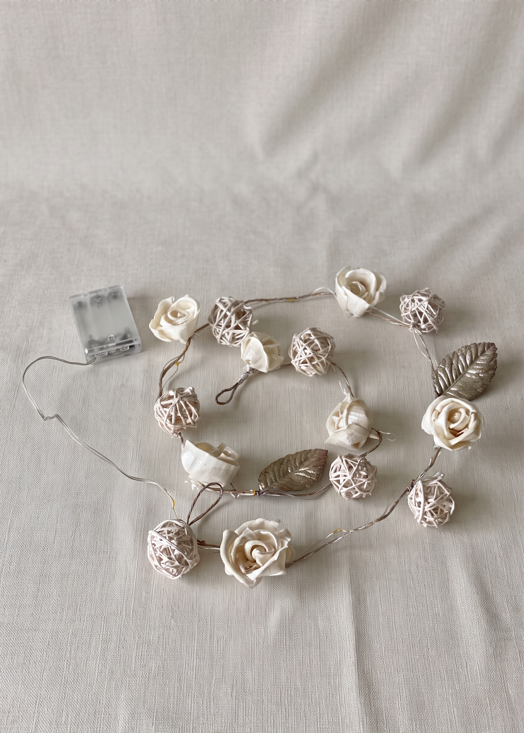 Blossom Garland - Beige