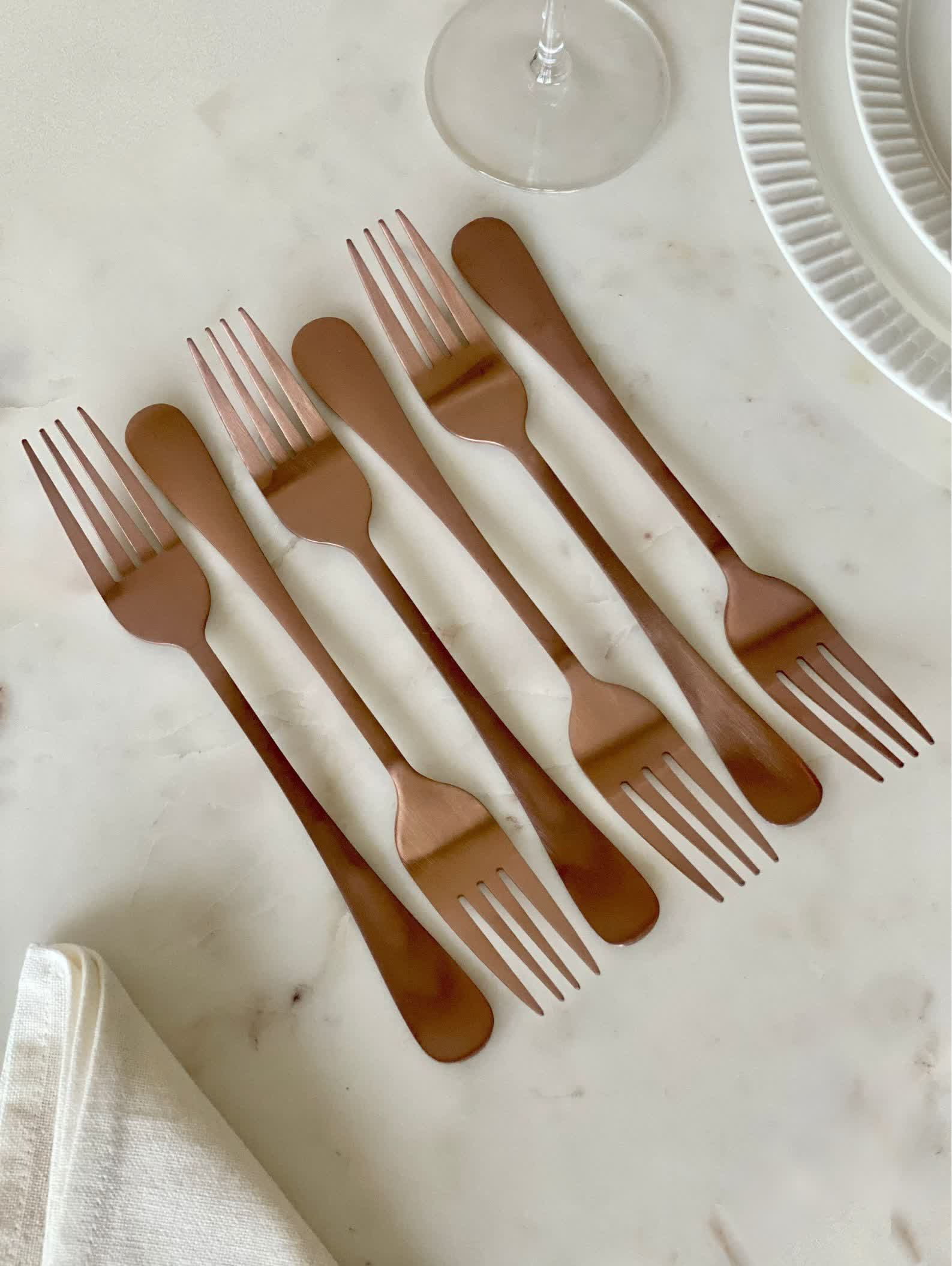 Rose Gold Cutlery Set - 24pcs