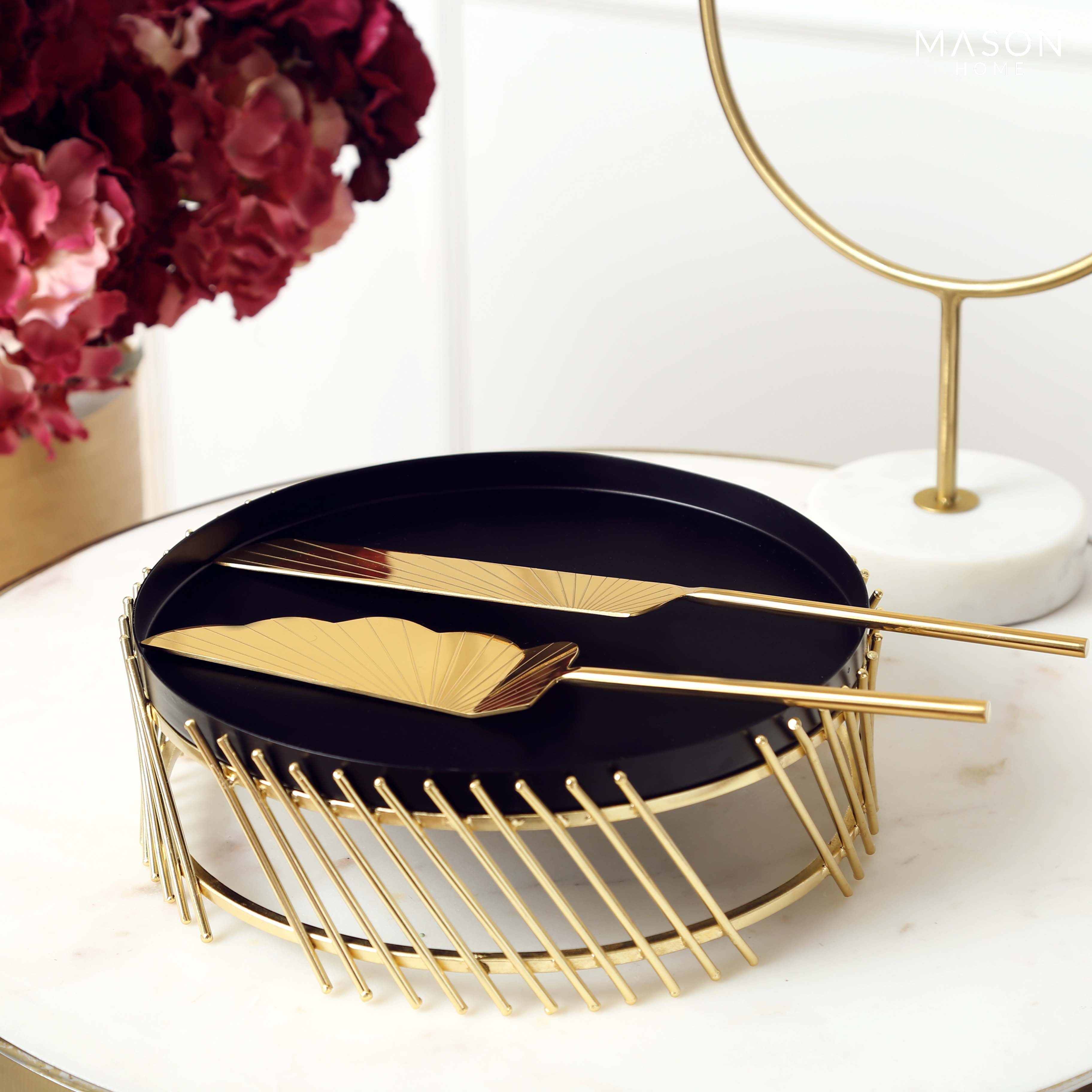 TWIRL STAND SMALL - BLACK - Mason Home by Amarsons - Lifestyle & Decor