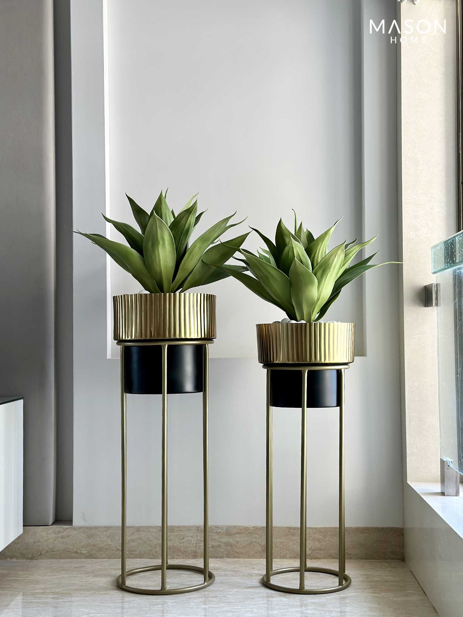 Brooklyn Fluted Gold & Black Planter (Set of 2)