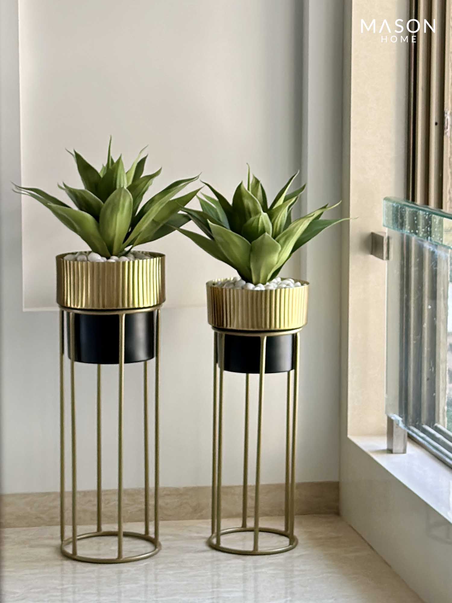 Brooklyn Fluted Gold & Black Planter (Set of 2)