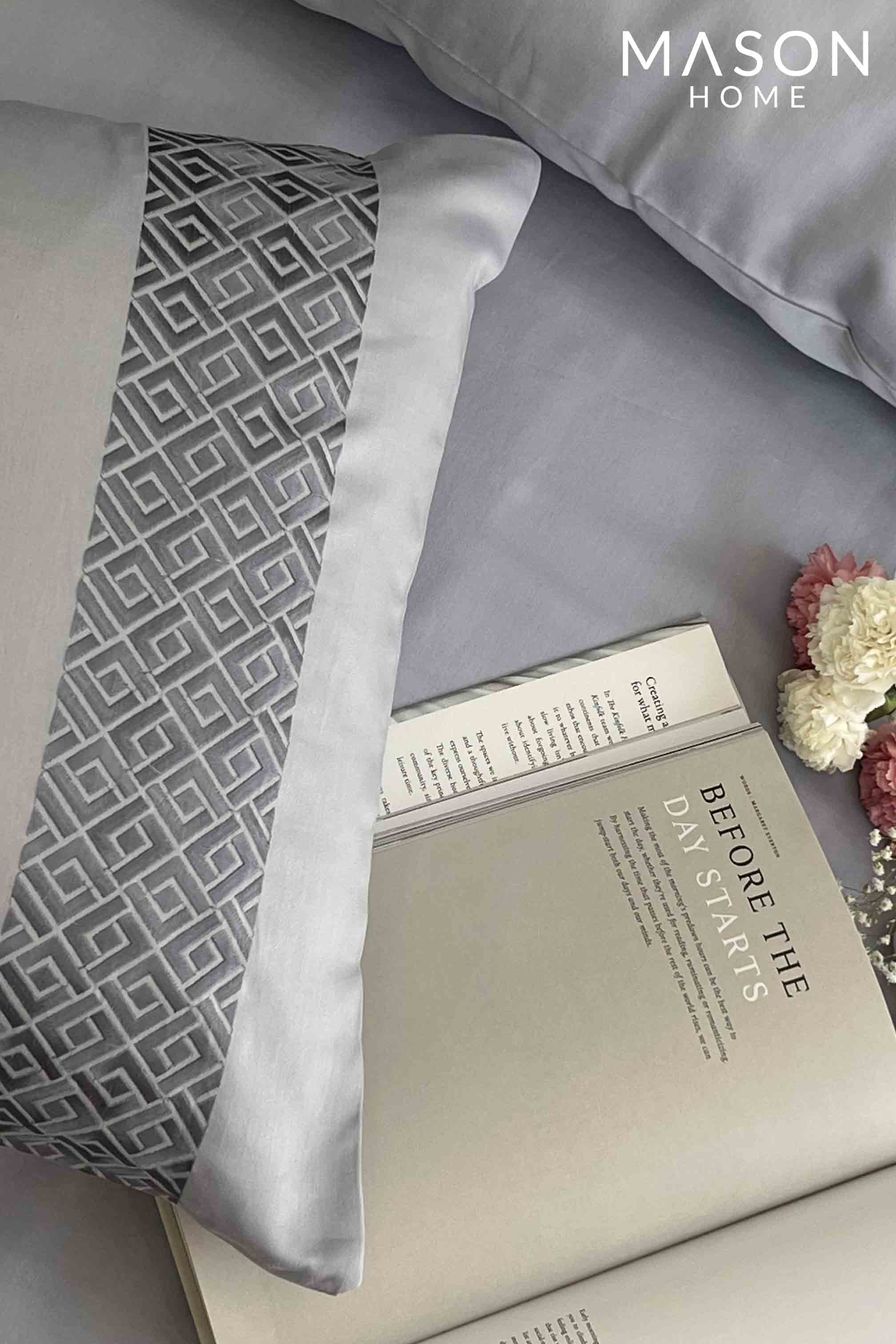 Squarish Smoke Blue Dreams Bedsheet