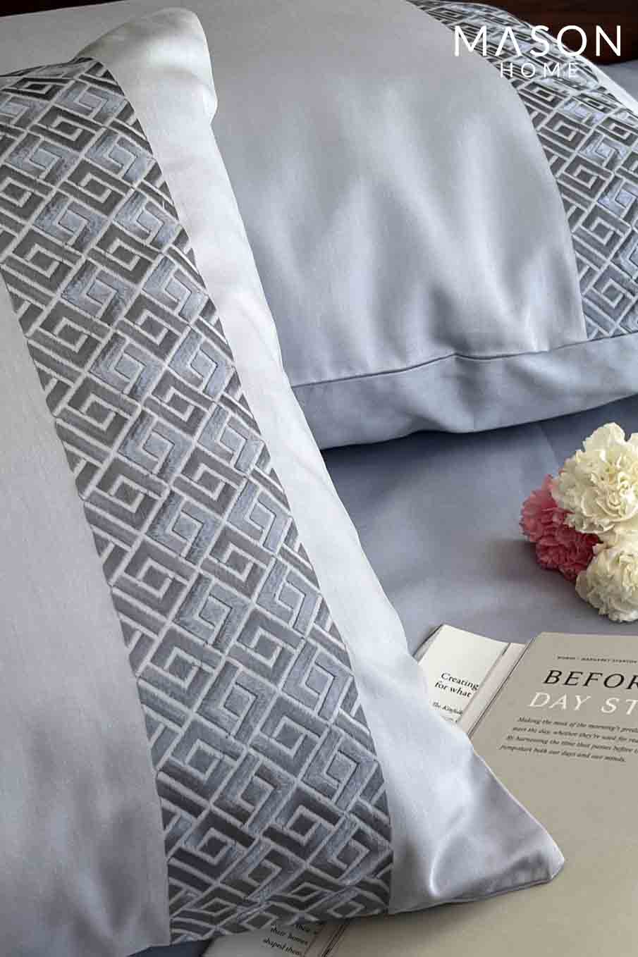 Squarish Smoke Blue Dreams Bedsheet
