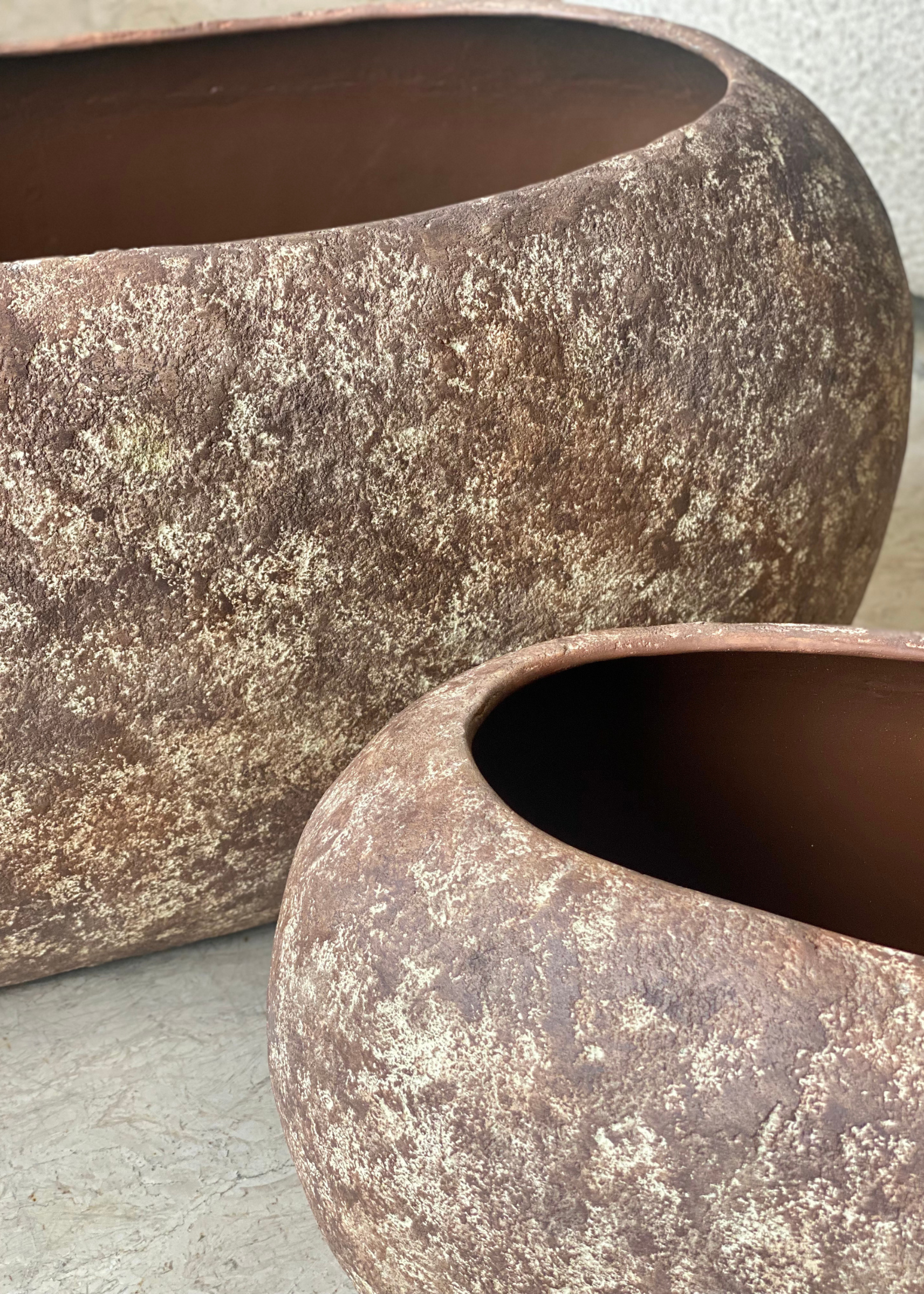 Fossil Basin Planters - Aged Brown