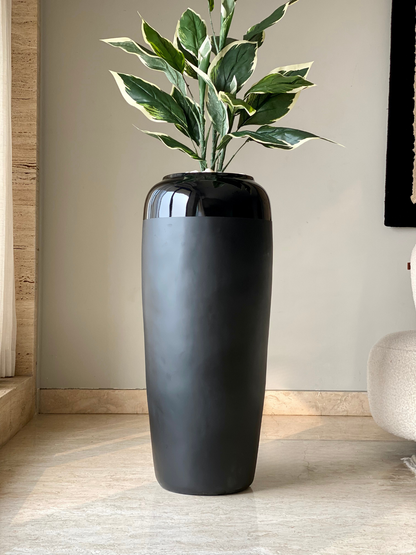 Luxe Prado Planters - Black