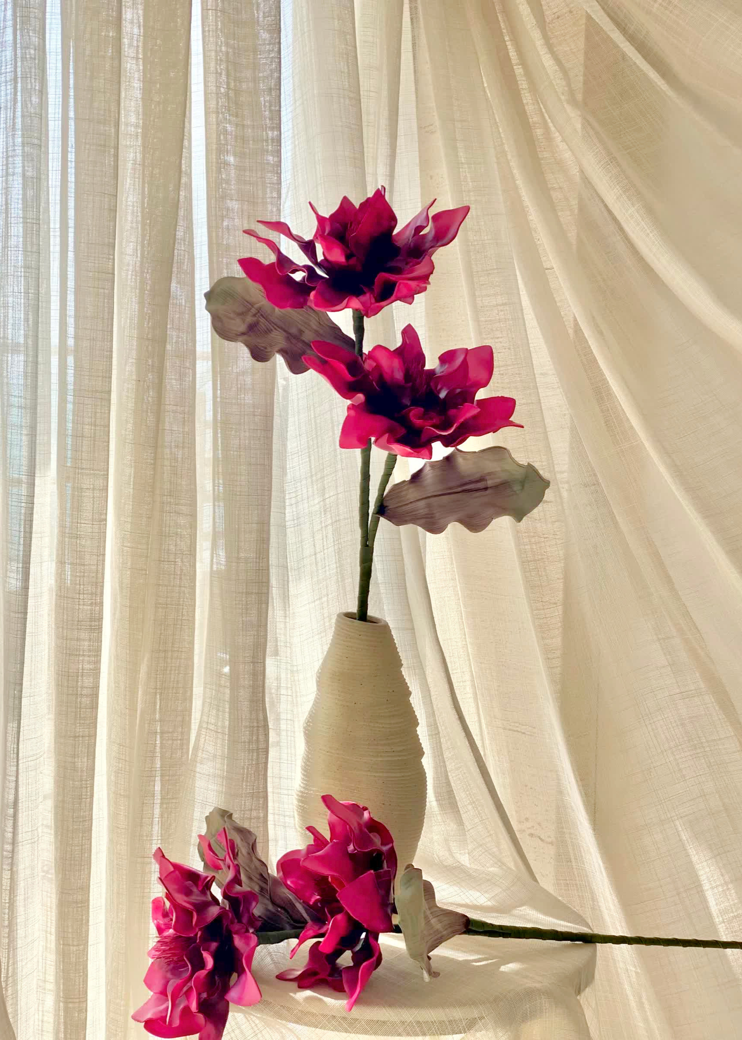 Artificial Dahlia Flower Stem  - Fuchsia Ombre (One Stem)