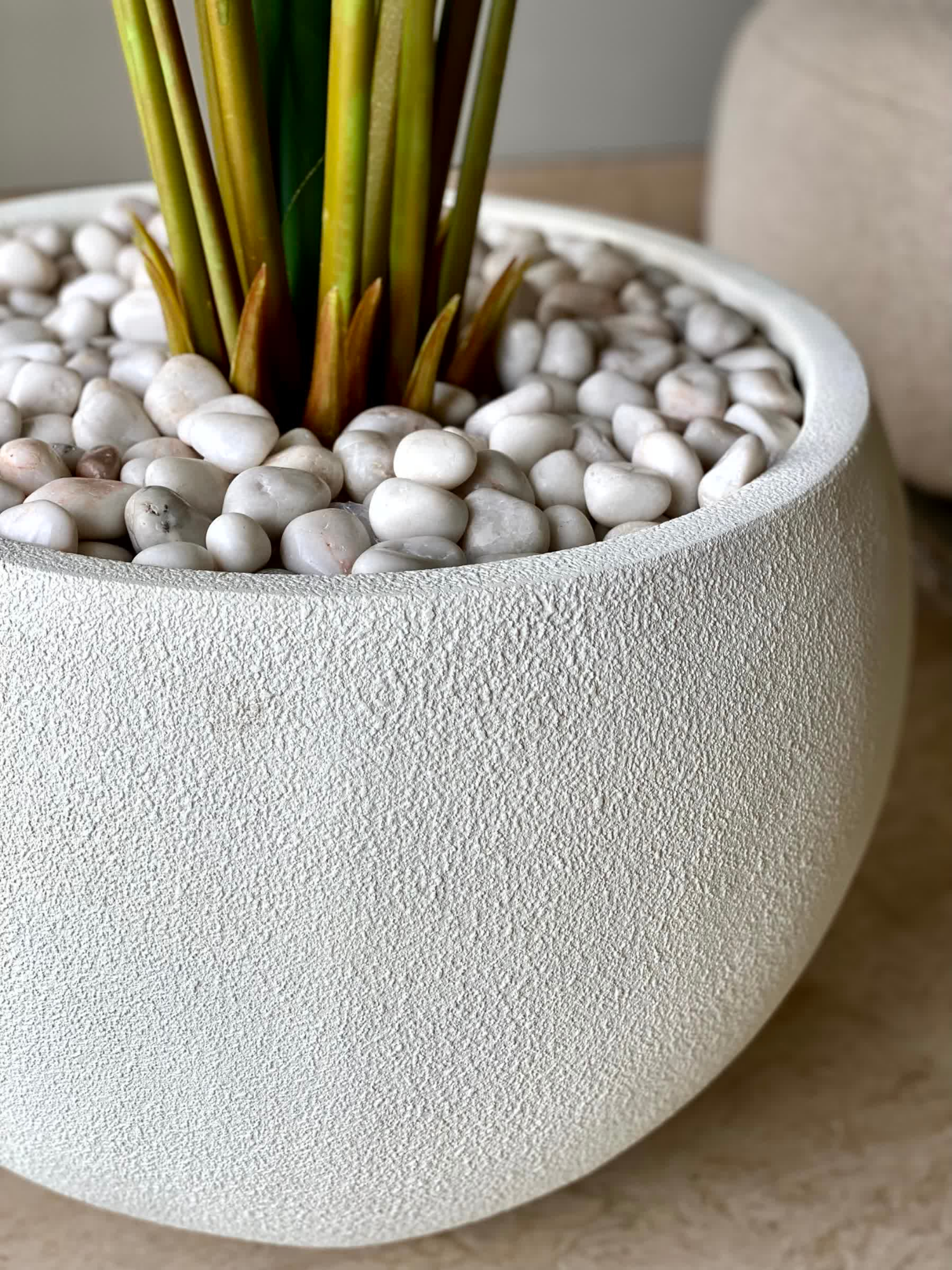 Lithos Planters - Chalk White