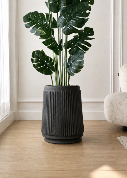 Hanover Black Planter