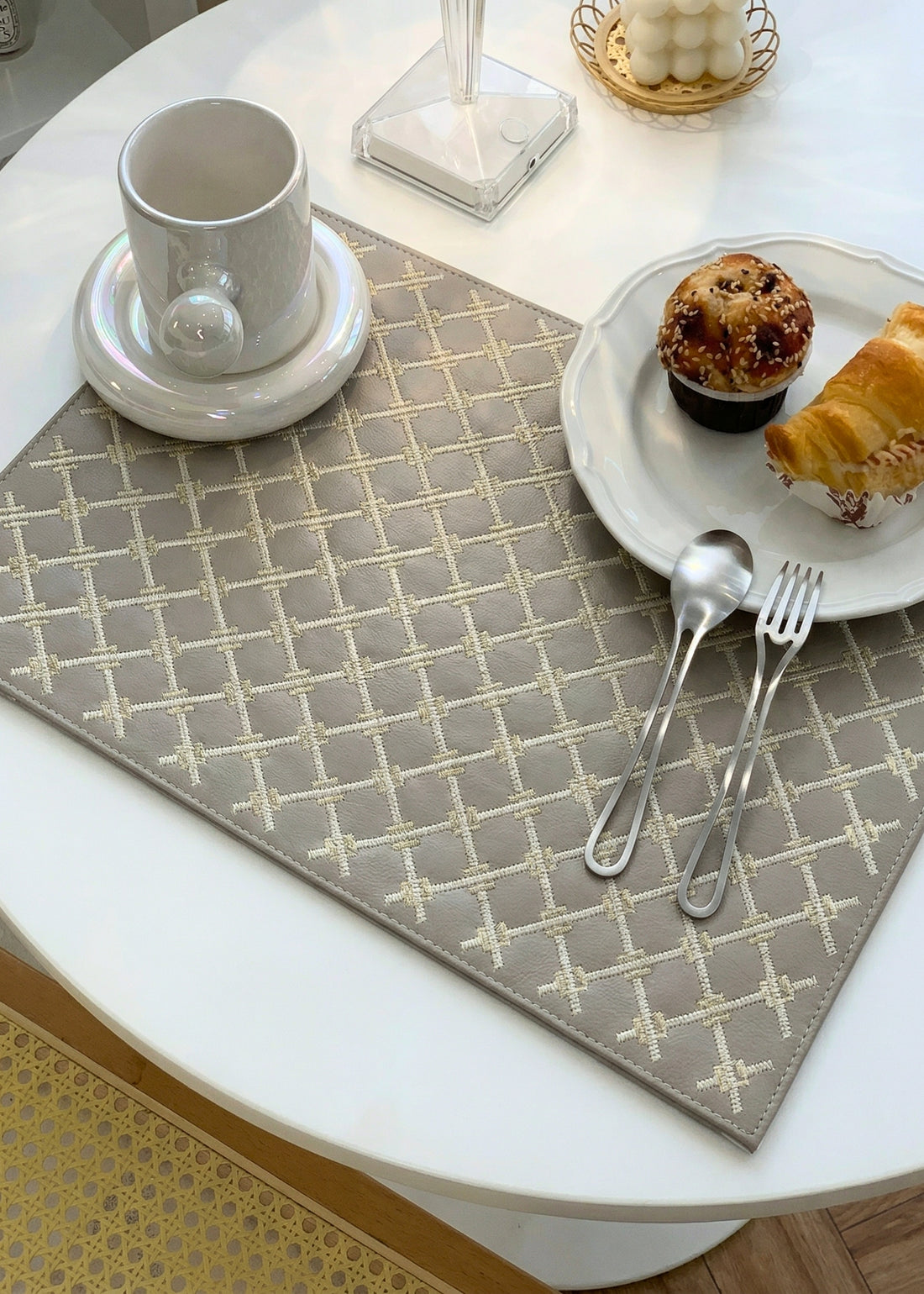 Meshline Placemats- Set of 6