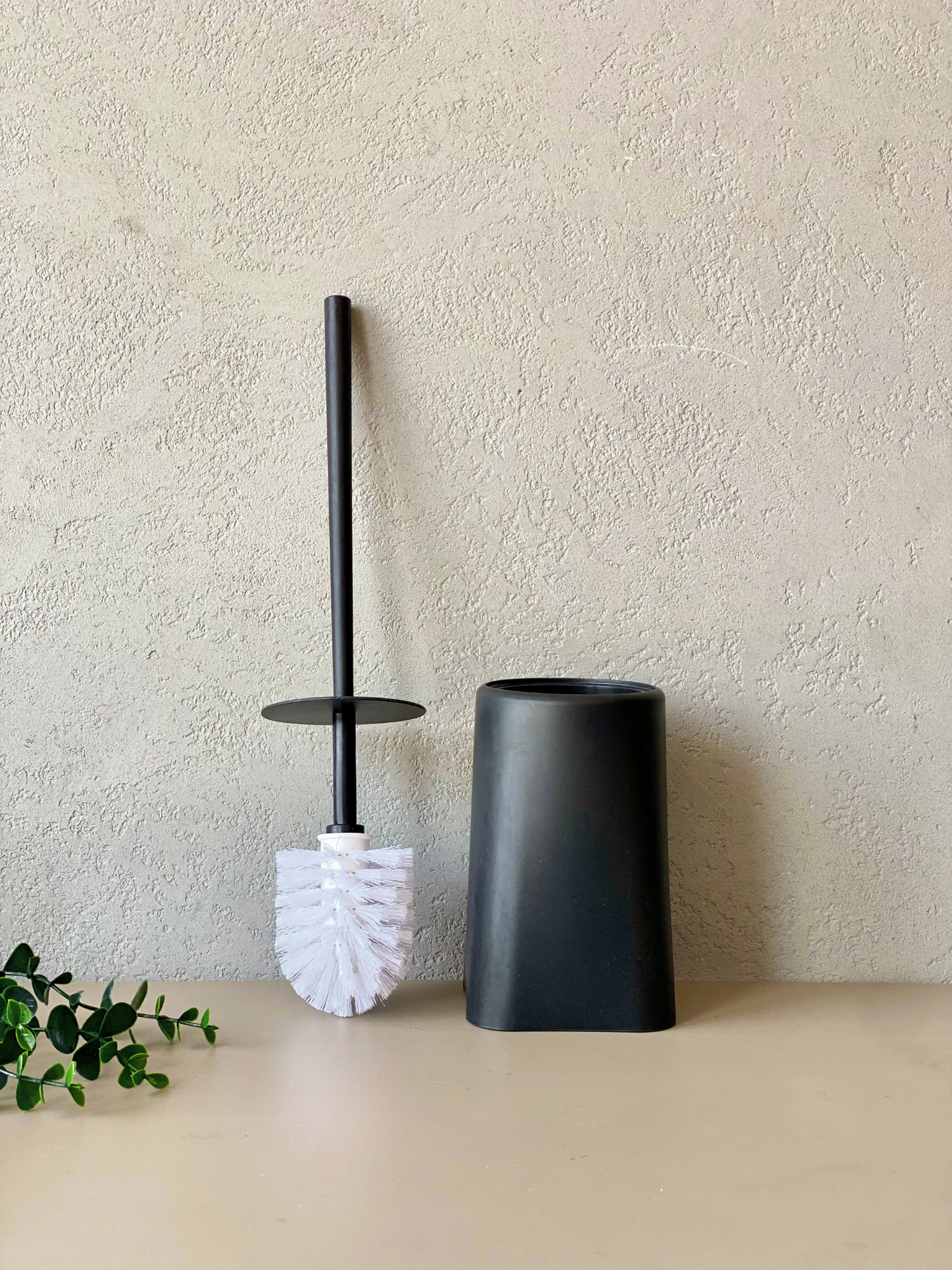 Delta Toilet Brush - Black