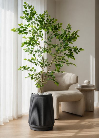 Hanover Black Planter