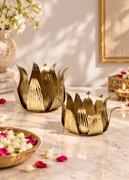 Fluted Lotus Tealight Holder (Large)