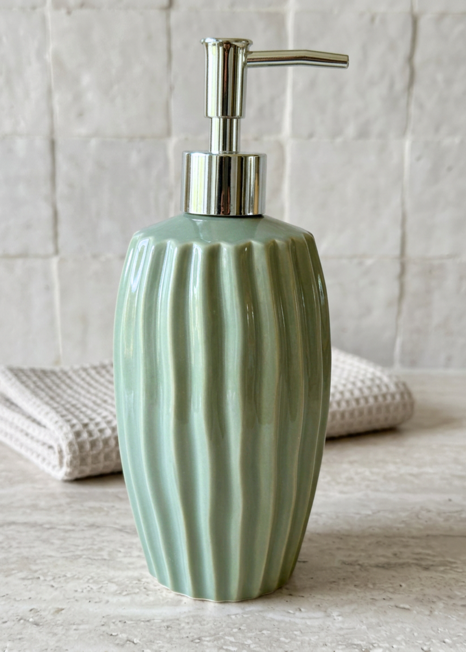Ribbed Ceramic Bathroom Dispenser - Sage Green