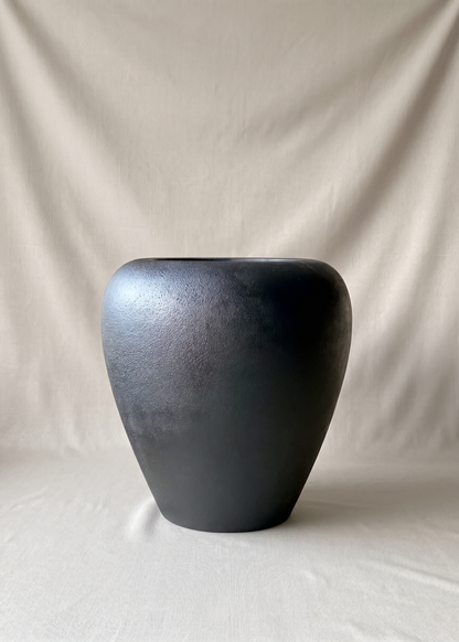 Duch Black Planter