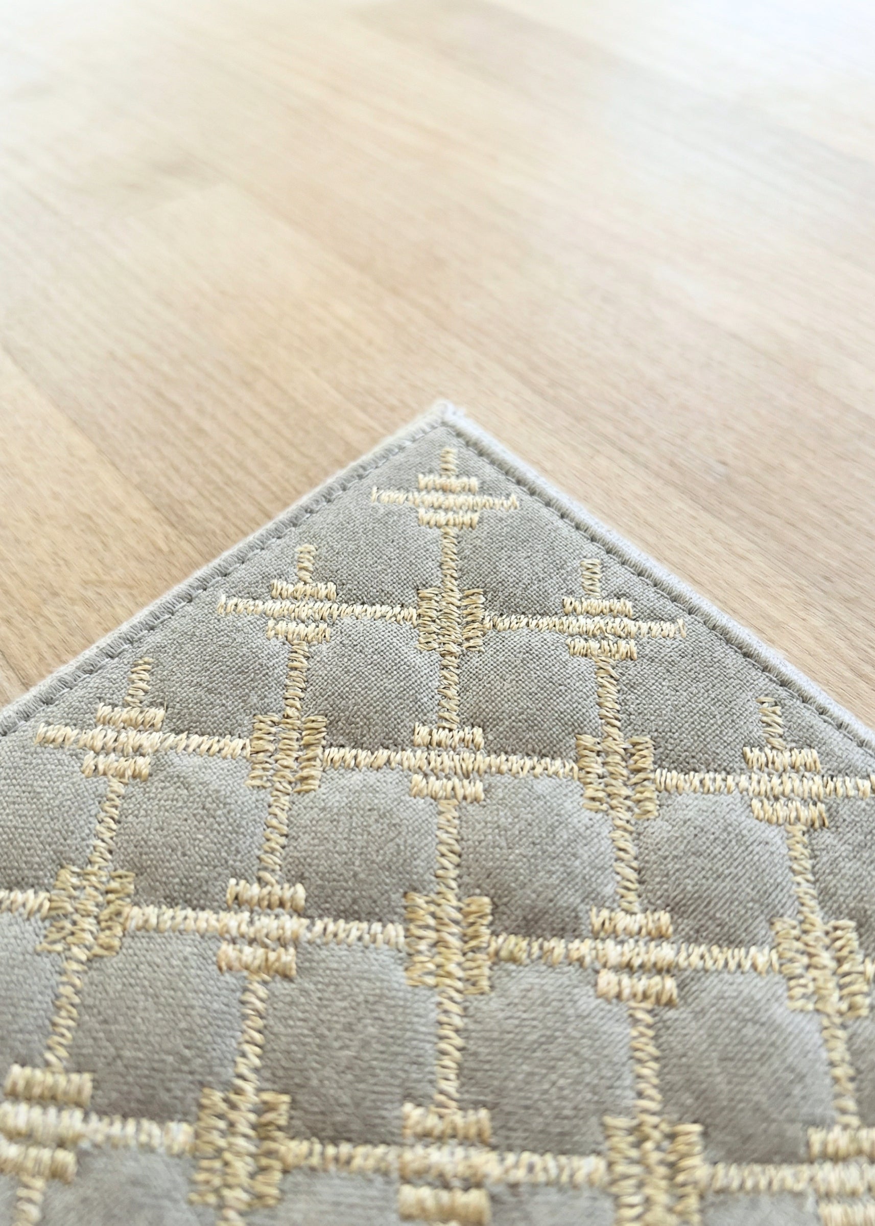 Meshline Placemats- Set of 6