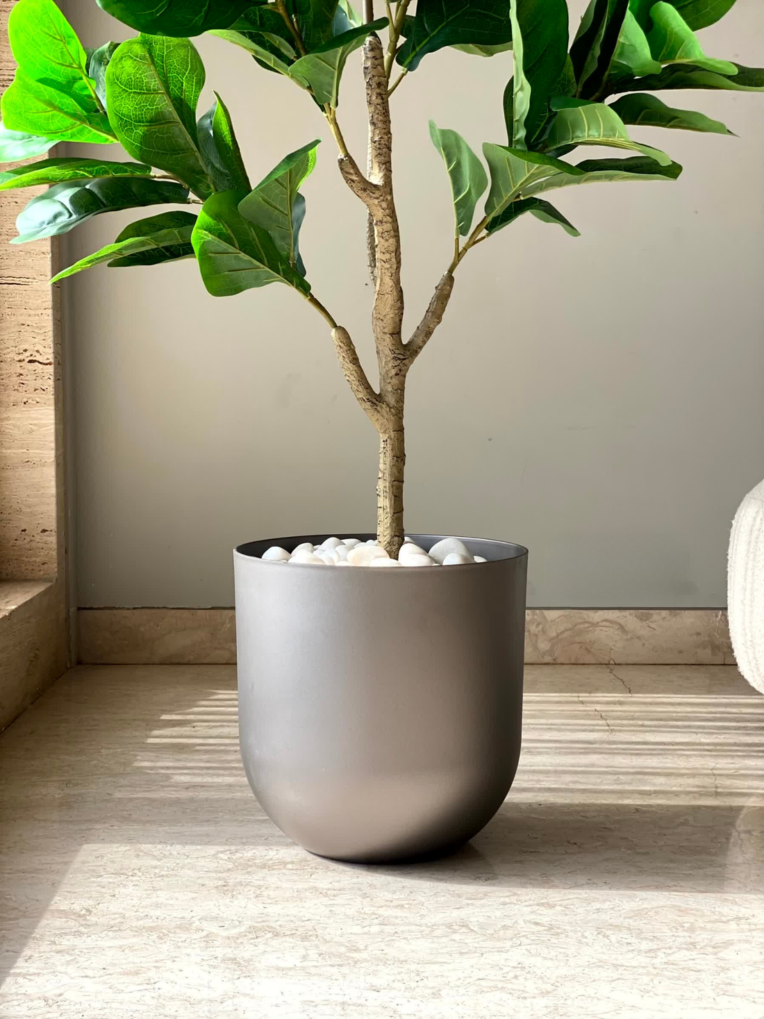 Nuhas Grey Planter - Large