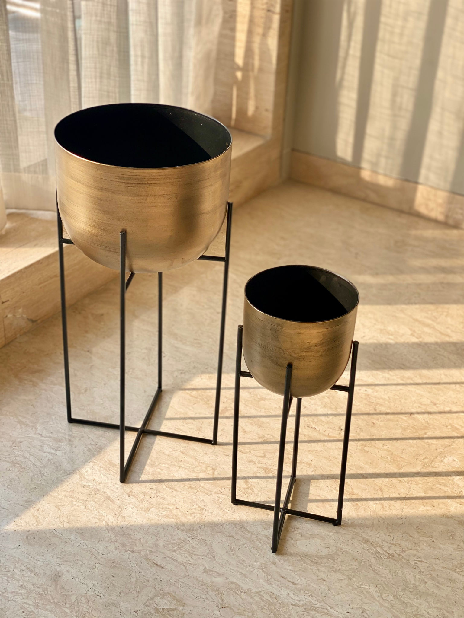 Alama Antique Gold Planters