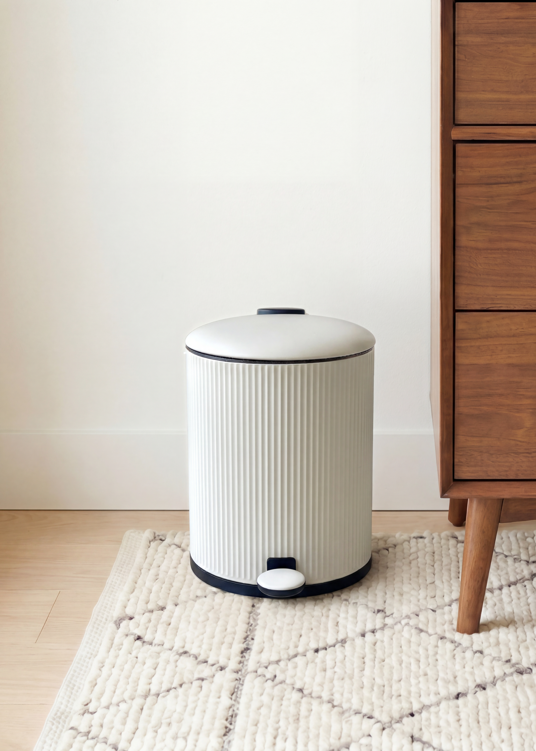 Trove Beige Matt Dustbin - 5L